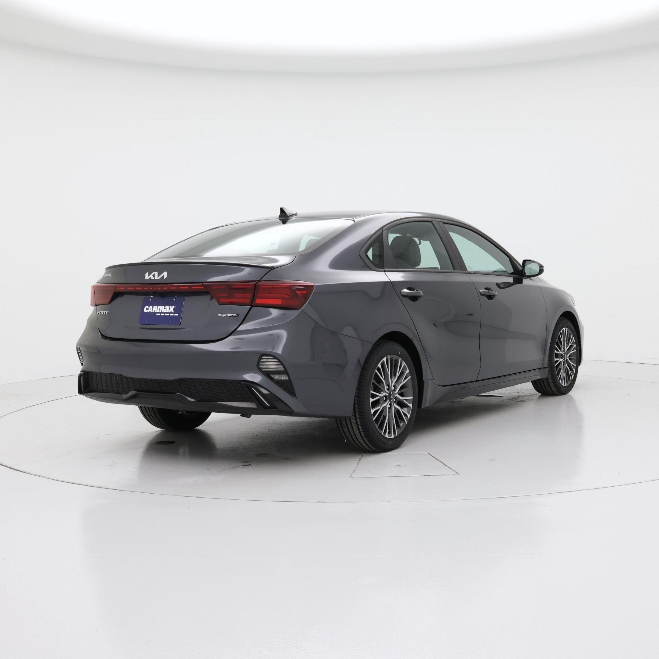 Thumbnail: 2023 Kia Forte - 8