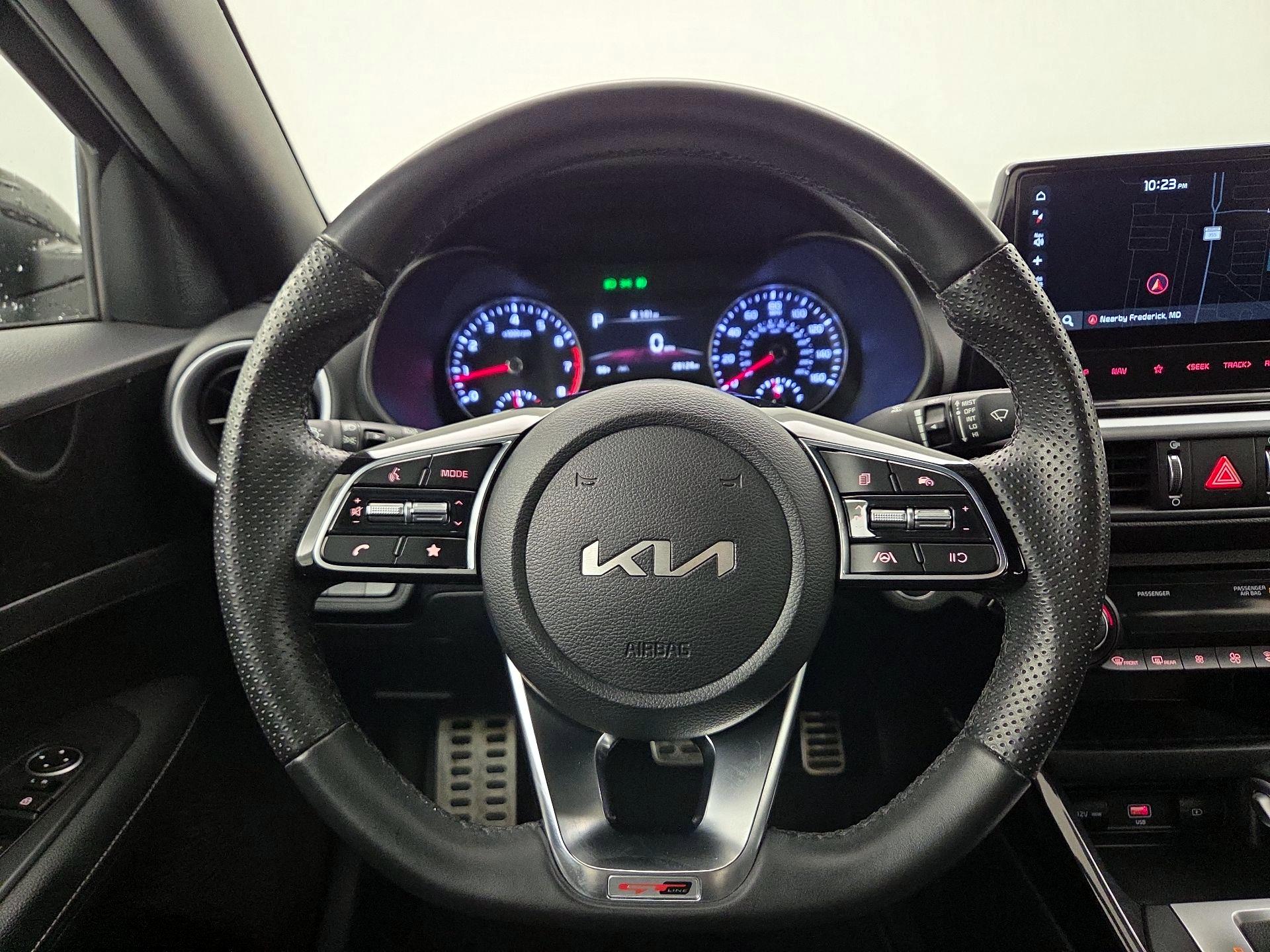 Thumbnail: 2023 Kia Forte - 10
