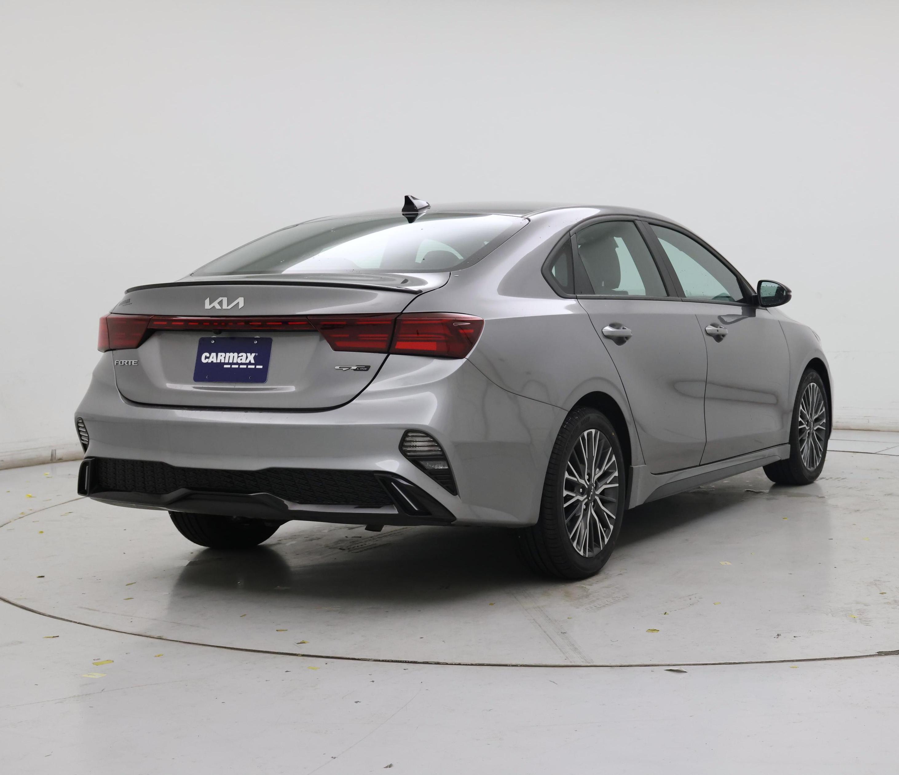 Thumbnail: 2023 Kia Forte - 8