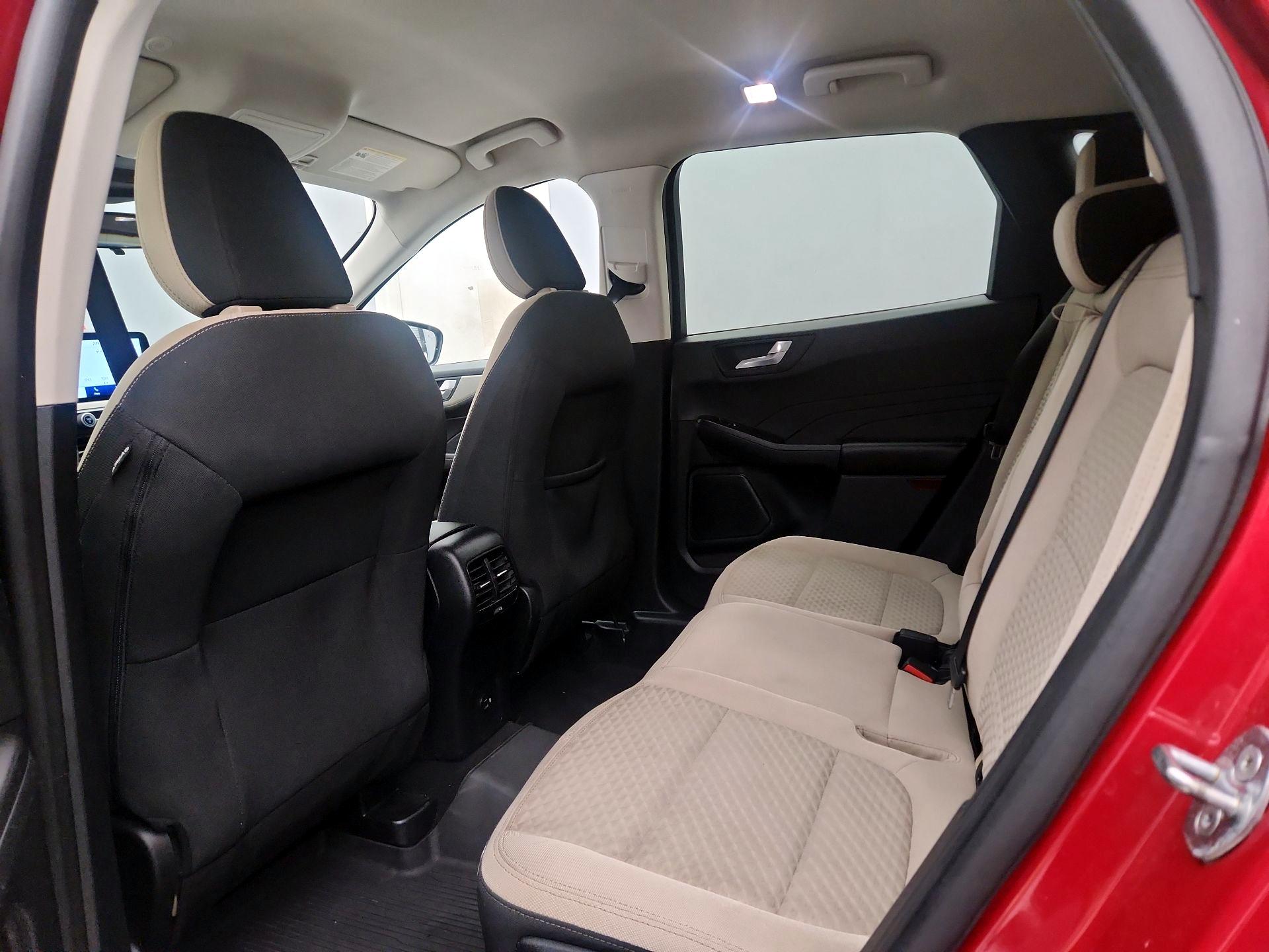 Thumbnail: 2021 Ford Escape - 19