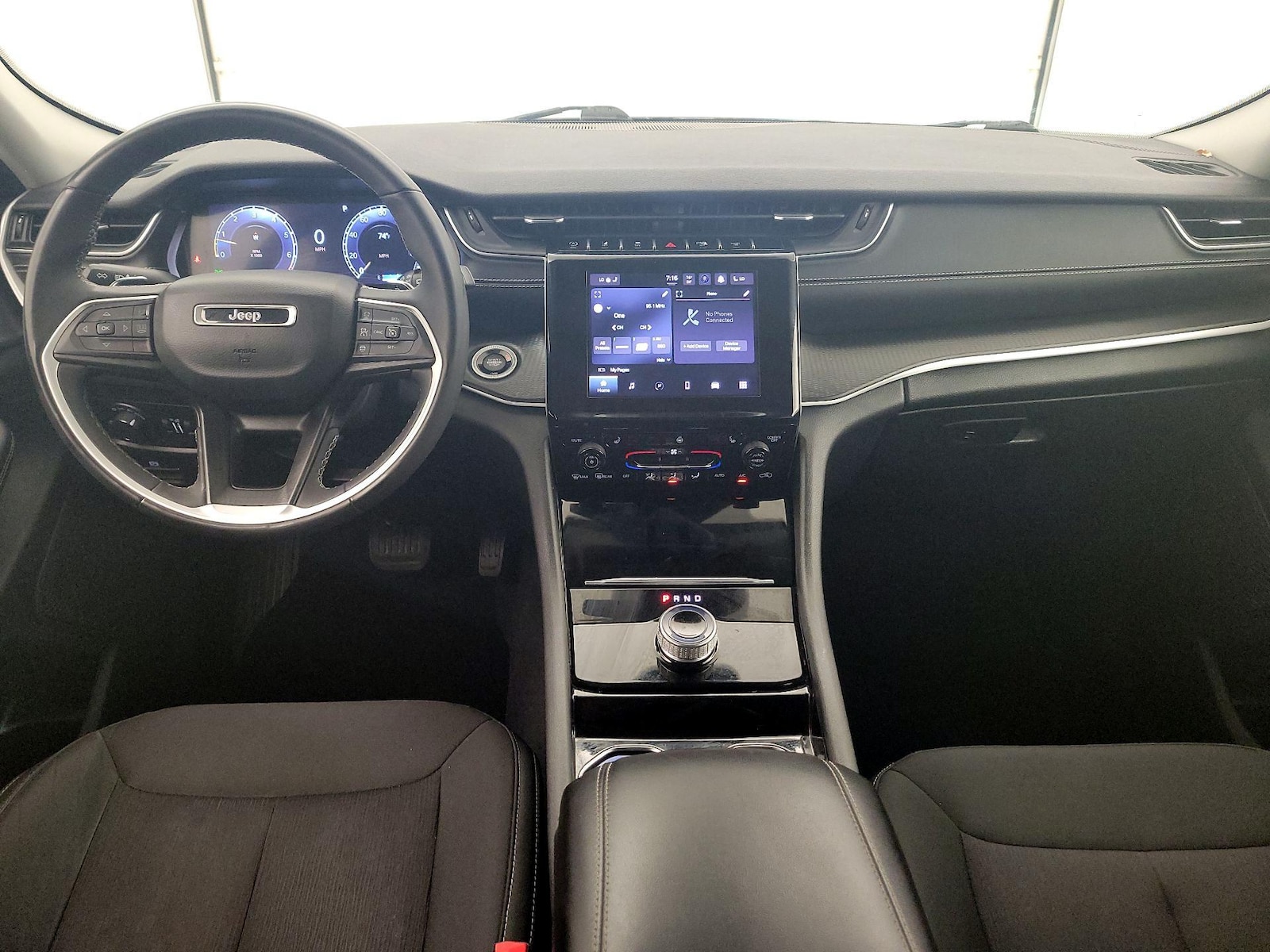 2023 Jeep Grand Cherokee Laredo - Photo 10