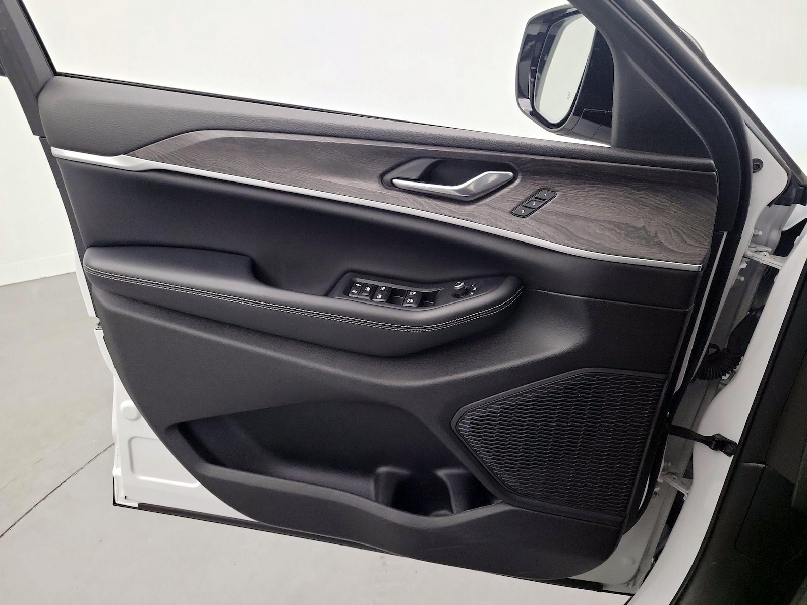 2023 Jeep Grand Cherokee Limited - Photo 11