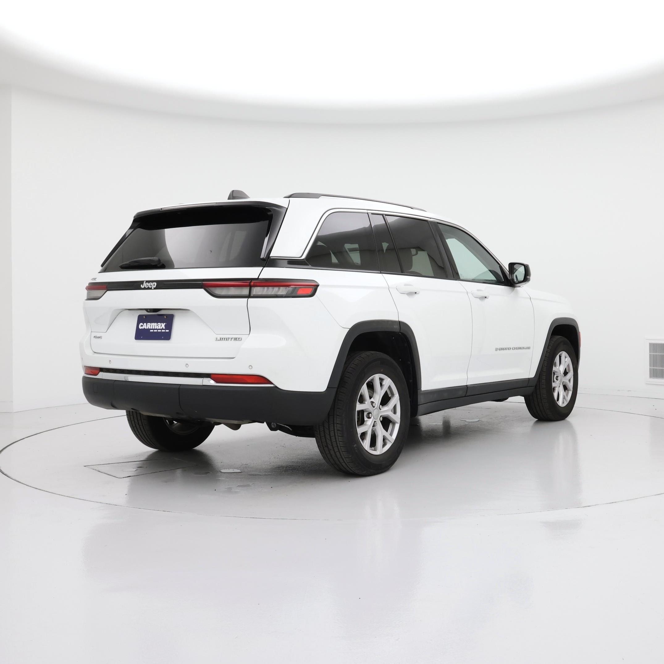 Thumbnail: 2022 Jeep Grand Cherokee - 8
