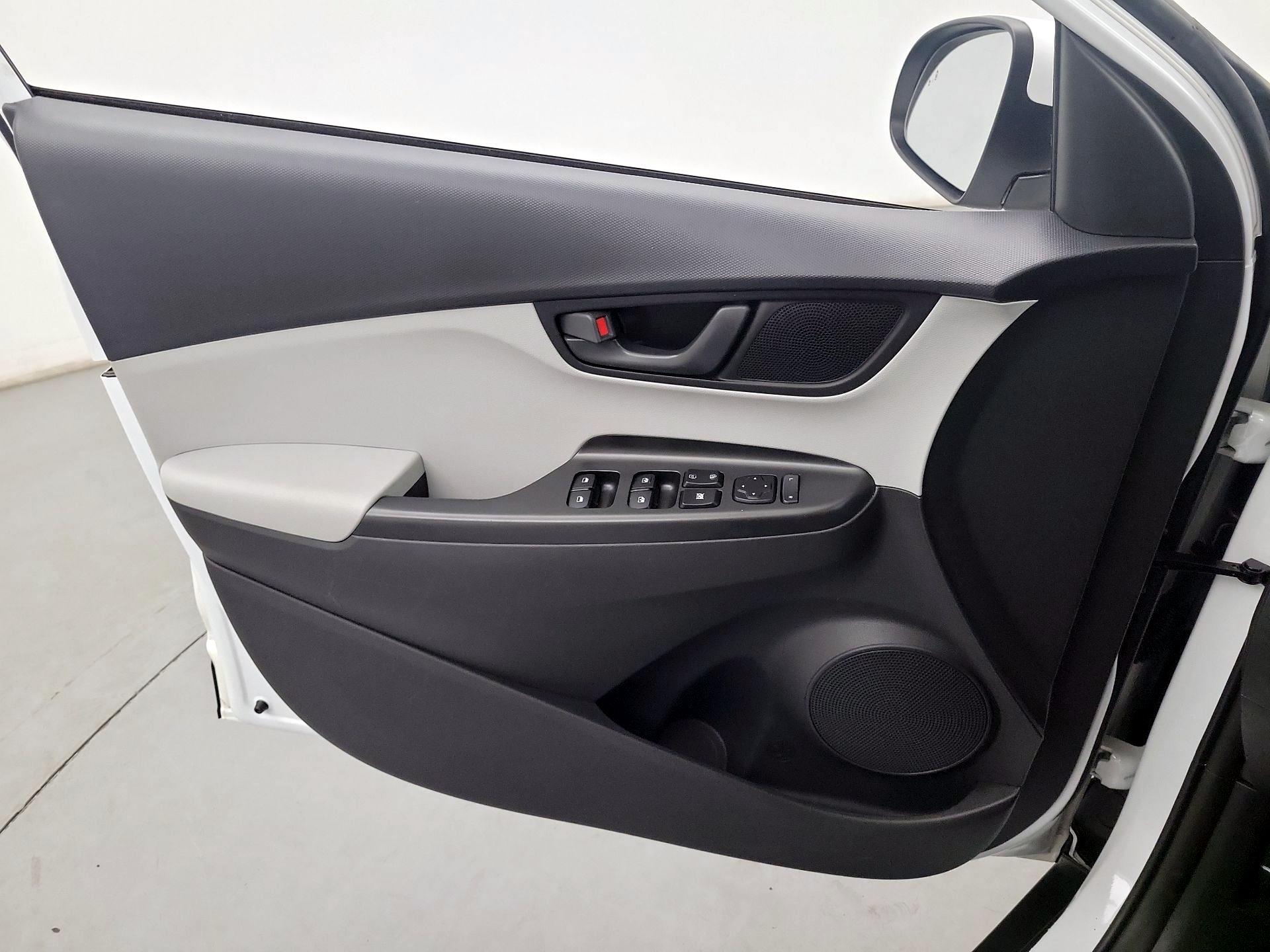 Thumbnail: 2023 Hyundai Kona - 10