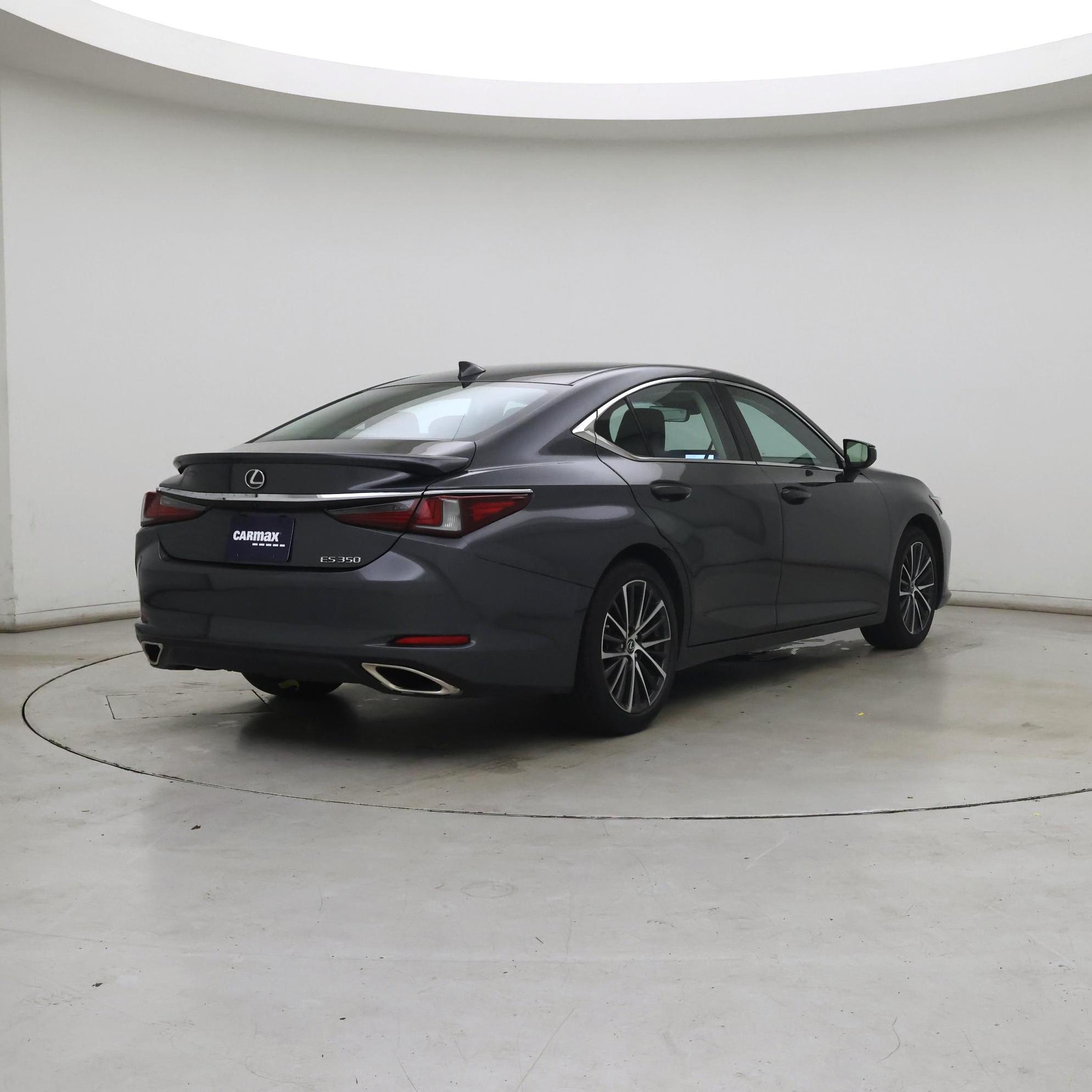 Thumbnail: 2023 Lexus ES - 8