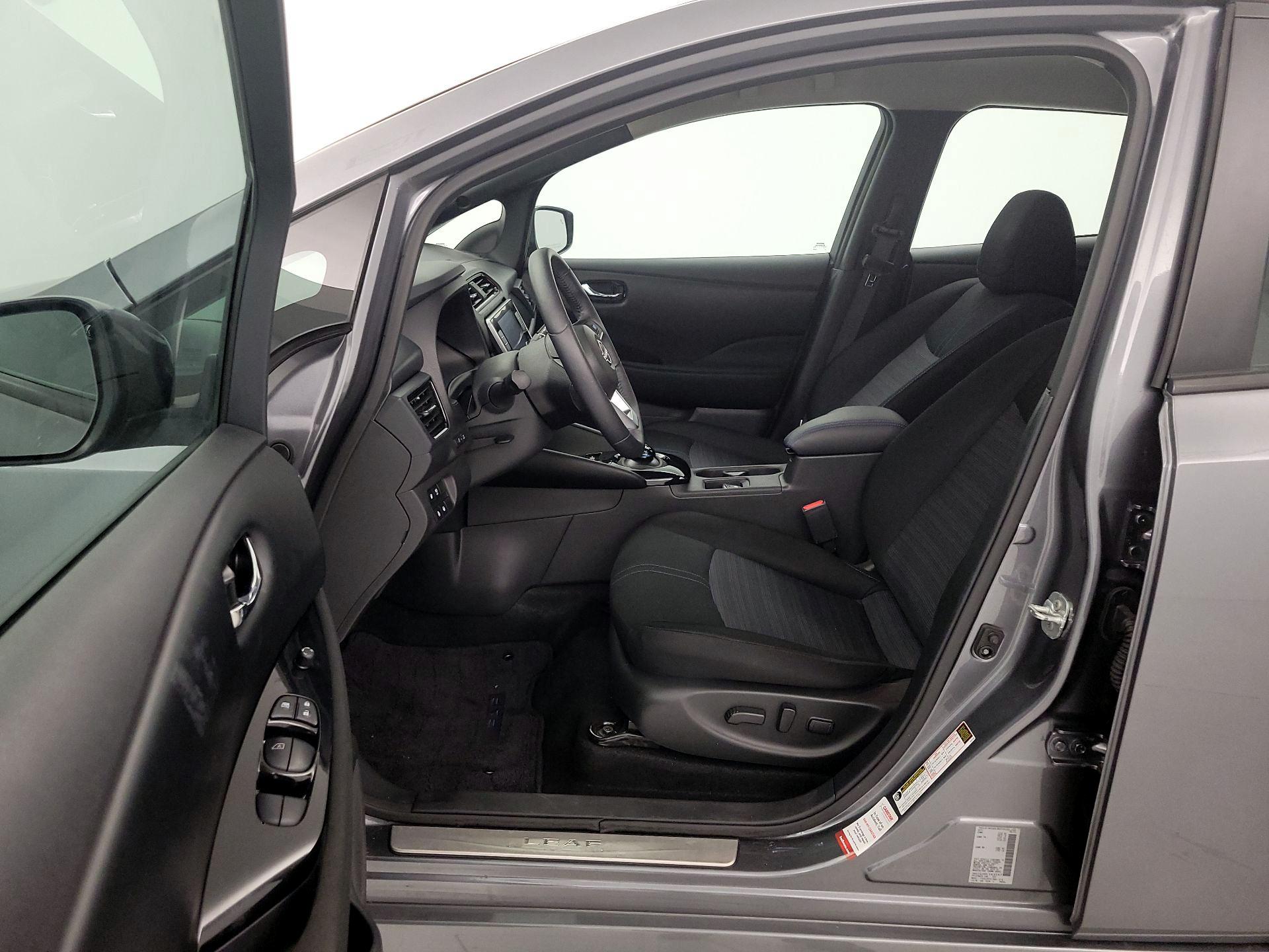 Thumbnail: 2023 Nissan Leaf - 11