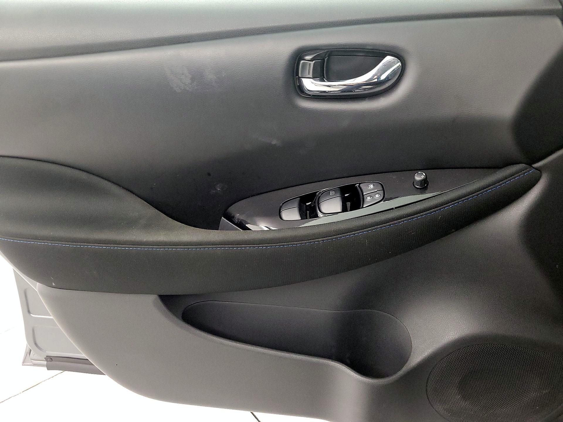 Thumbnail: 2023 Nissan Leaf - 13