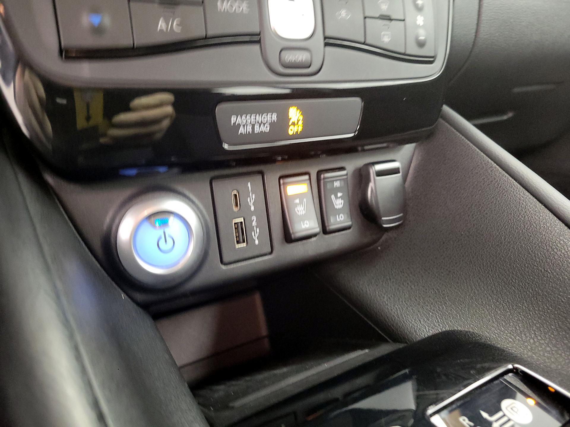 Thumbnail: 2023 Nissan Leaf - 18