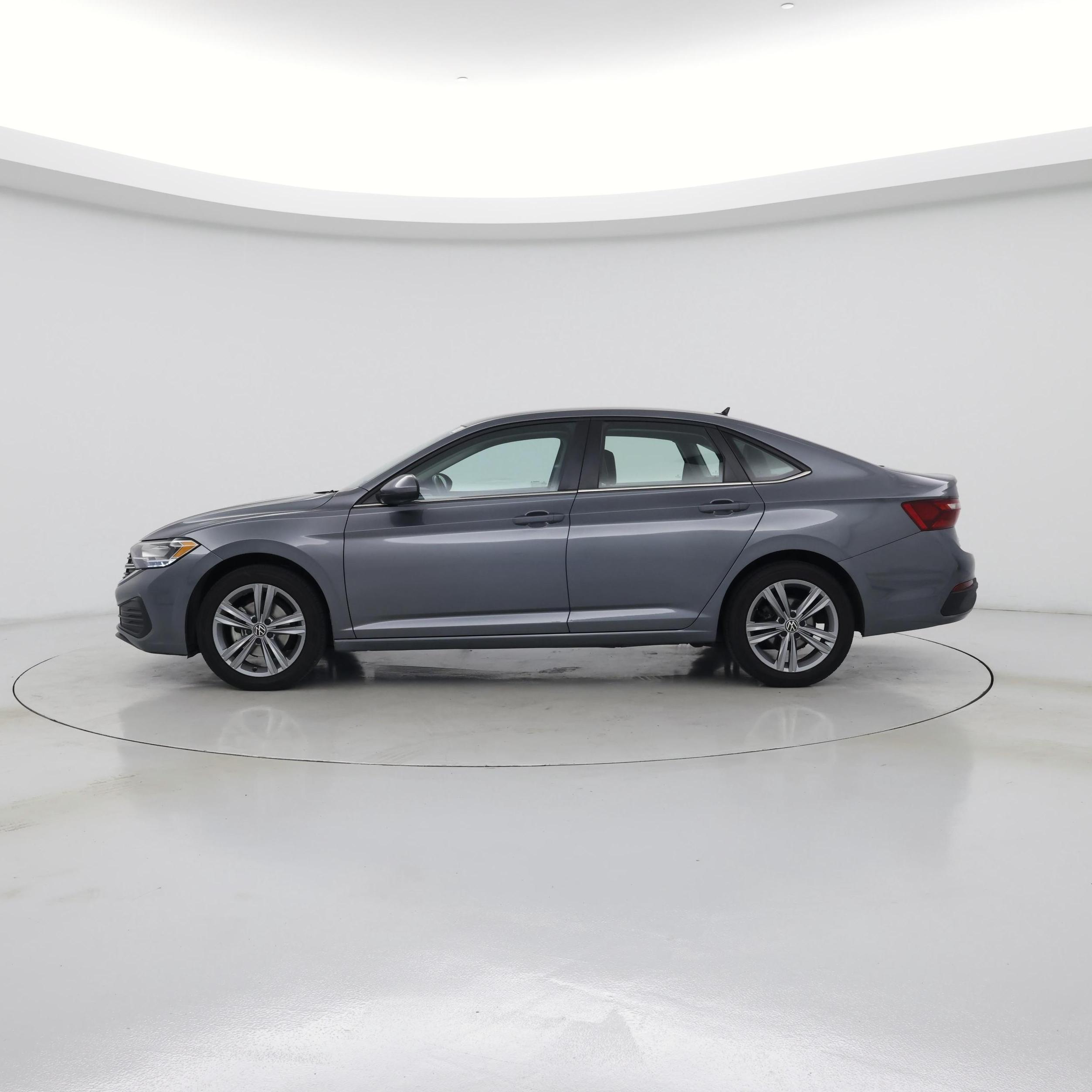 Thumbnail: 2024 Volkswagen Jetta - 3