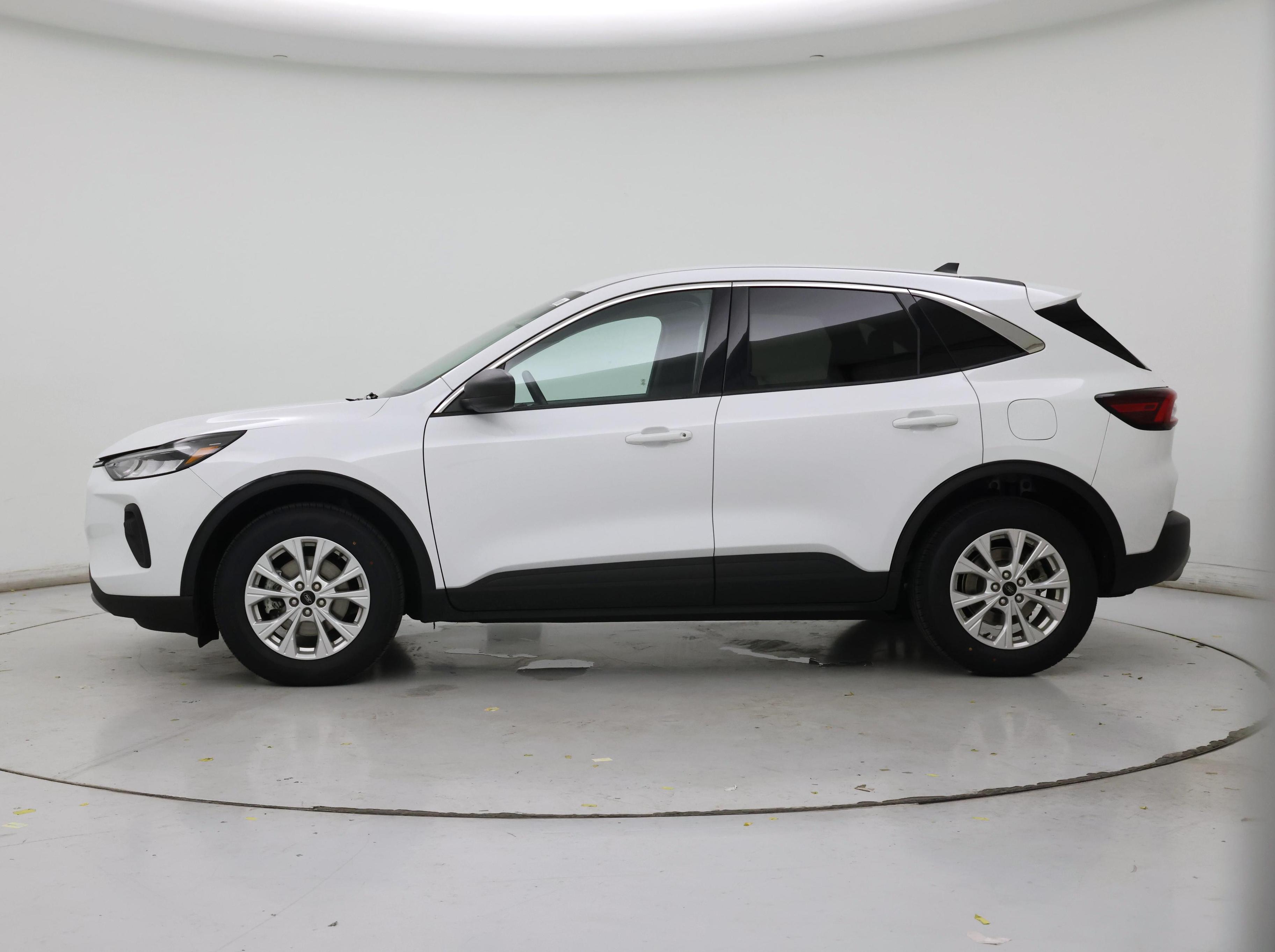 Thumbnail: 2023 Ford Escape - 3