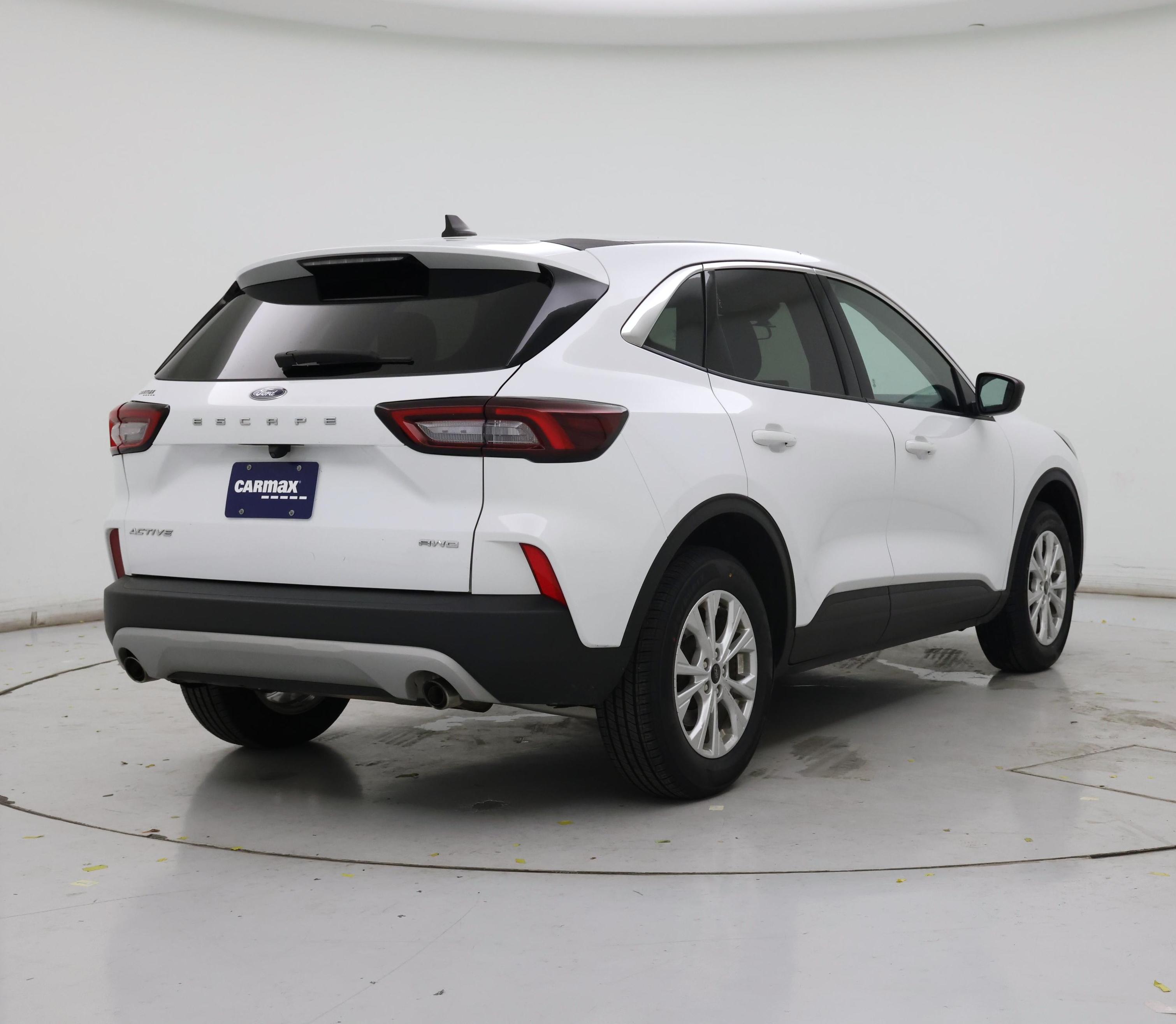 Thumbnail: 2023 Ford Escape - 8