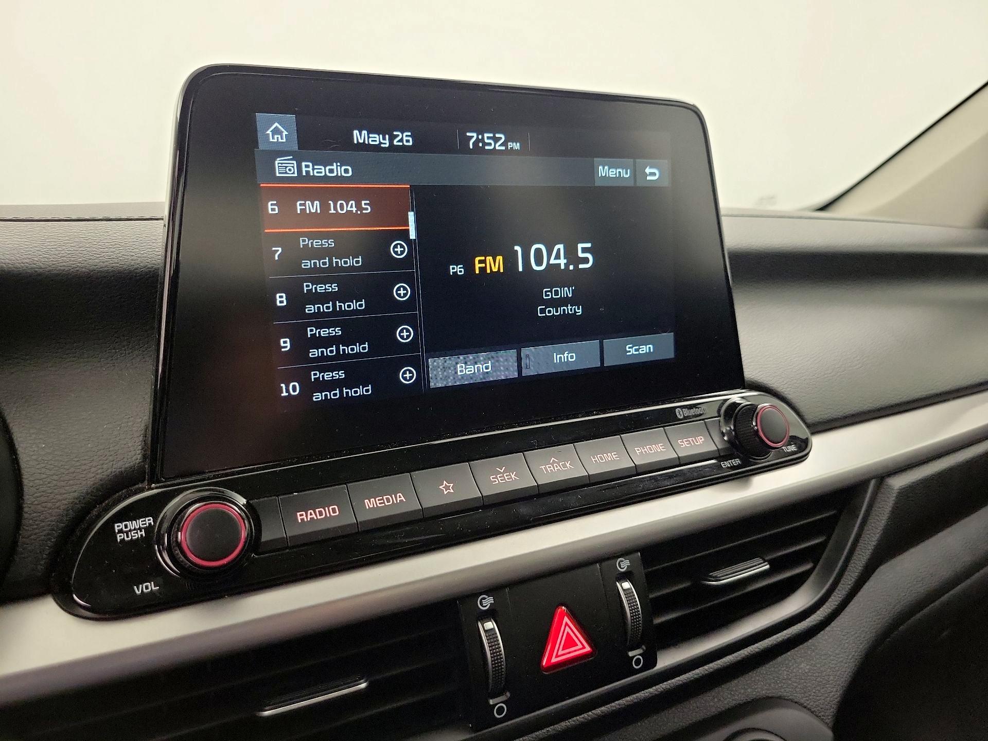 Thumbnail: 2021 Kia Forte - 15
