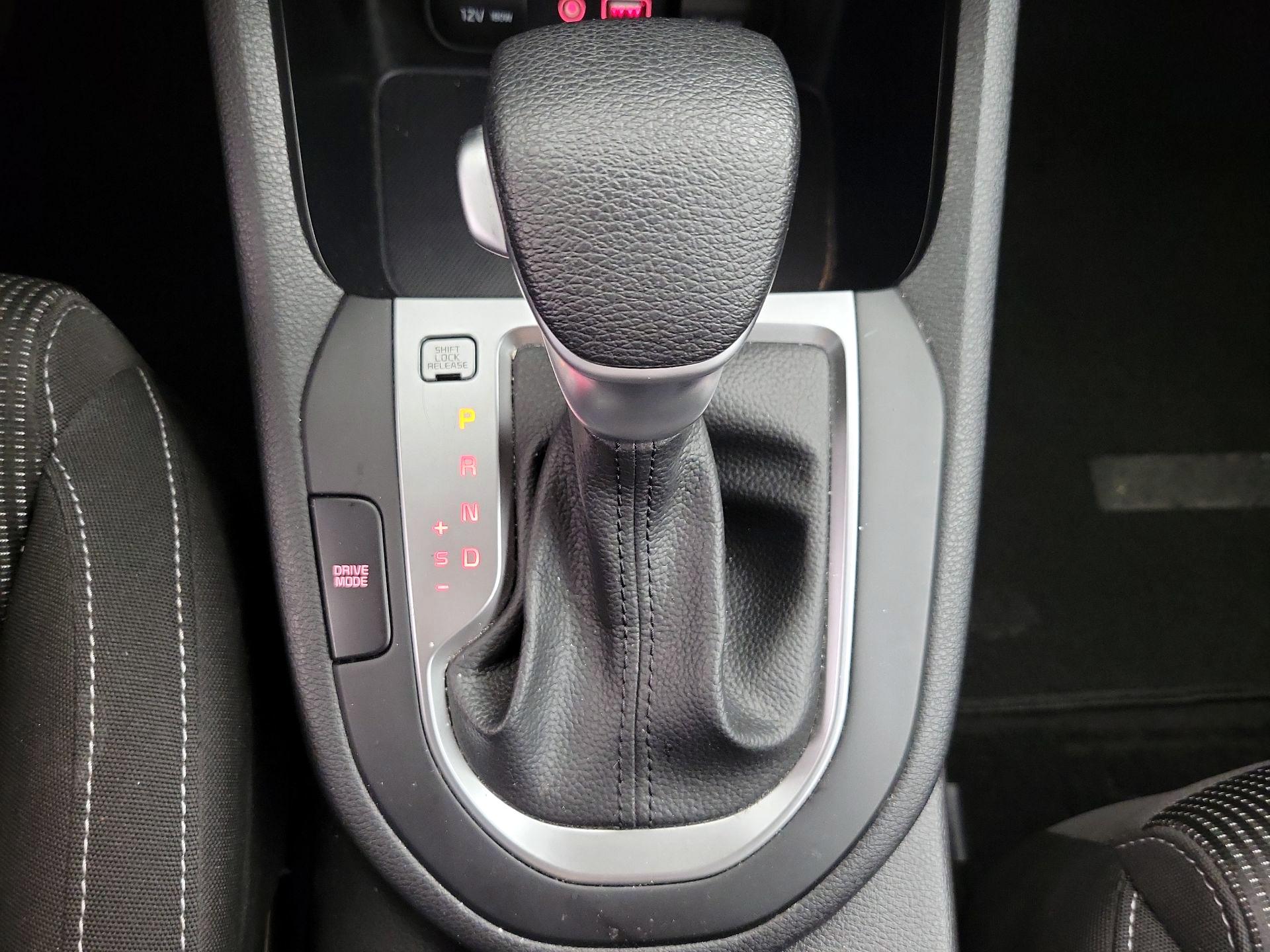 Thumbnail: 2021 Kia Forte - 17