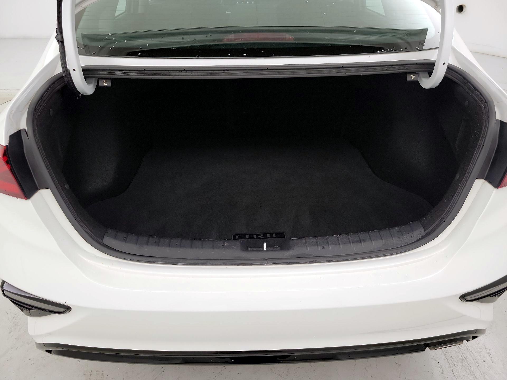 Thumbnail: 2021 Kia Forte - 20