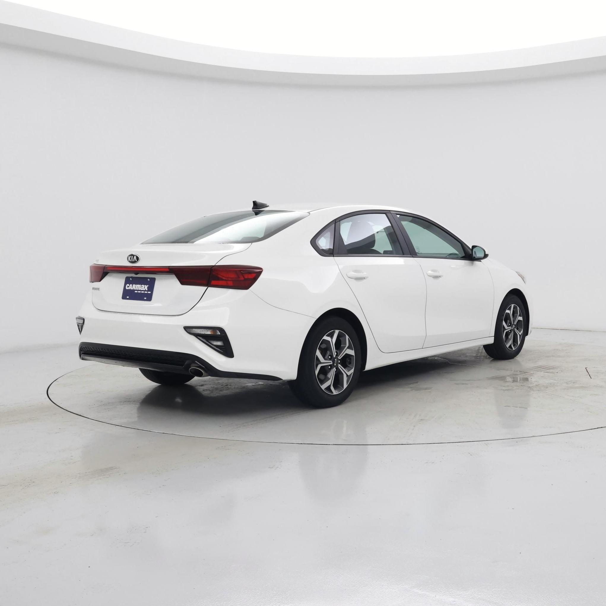 Thumbnail: 2021 Kia Forte - 8