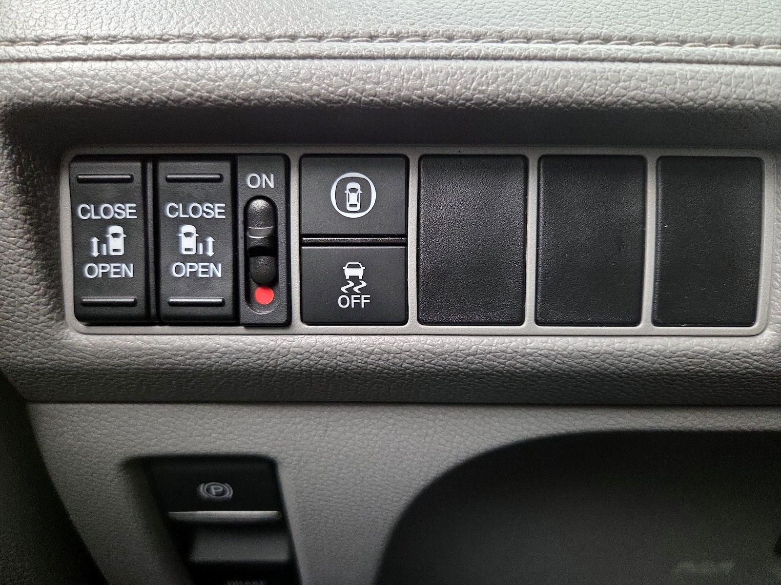 2023 Honda Odyssey EX - Photo 14