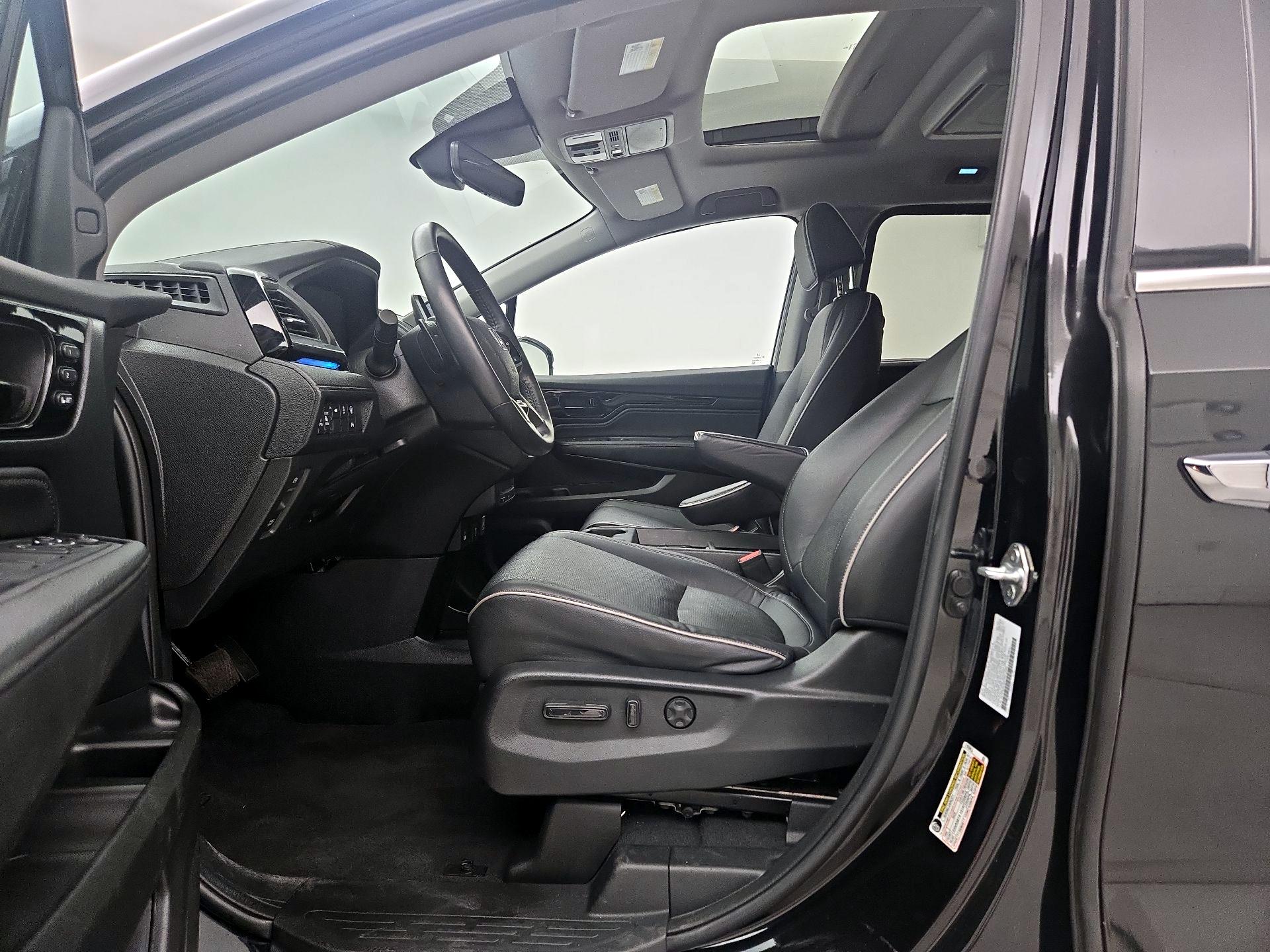 Thumbnail: 2023 Honda Odyssey - 11
