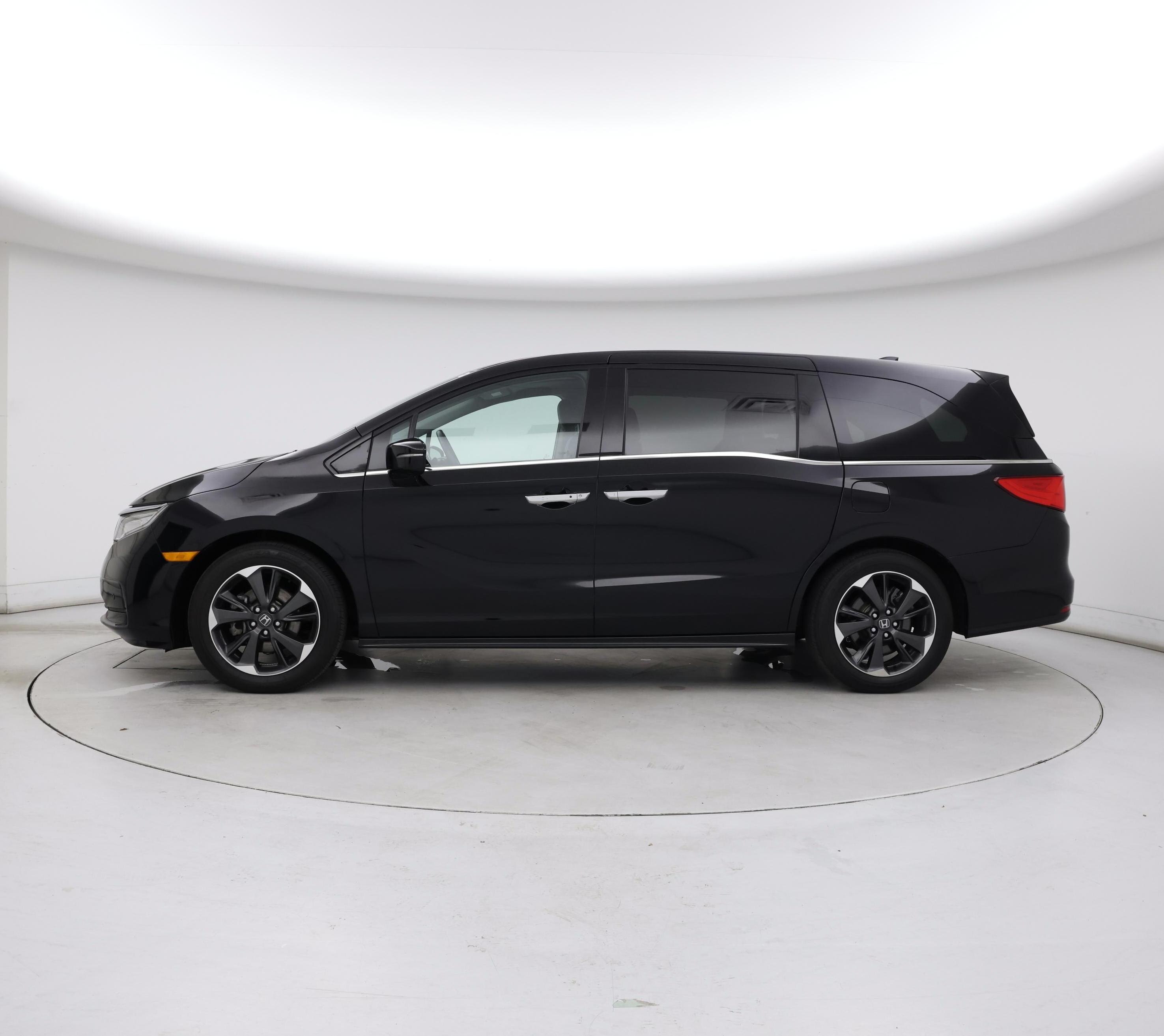 Thumbnail: 2023 Honda Odyssey - 3