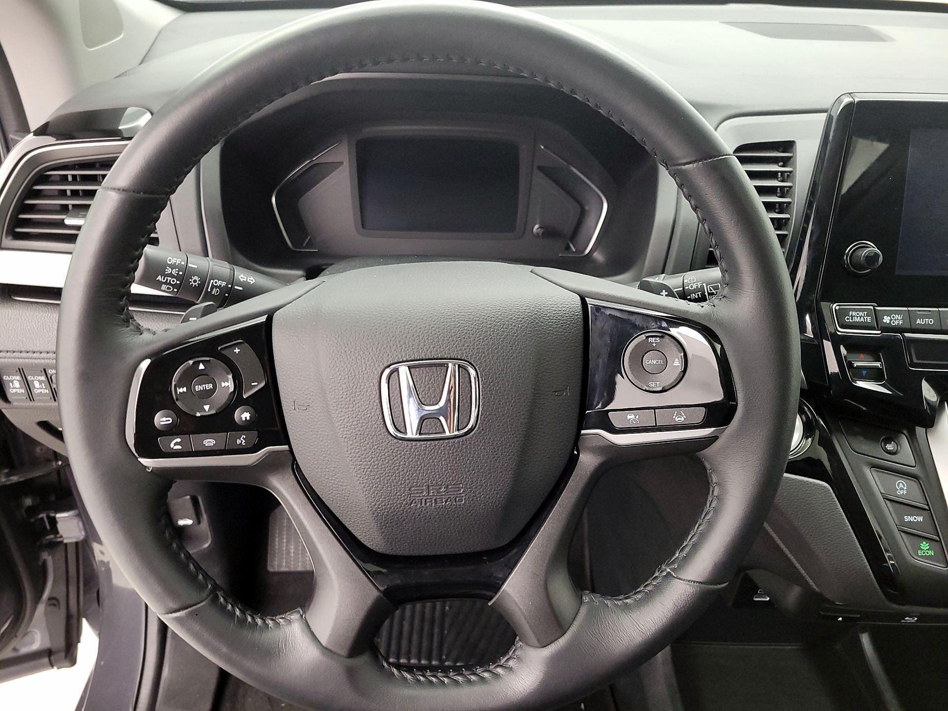 Thumbnail: 2023 Honda Odyssey - 10