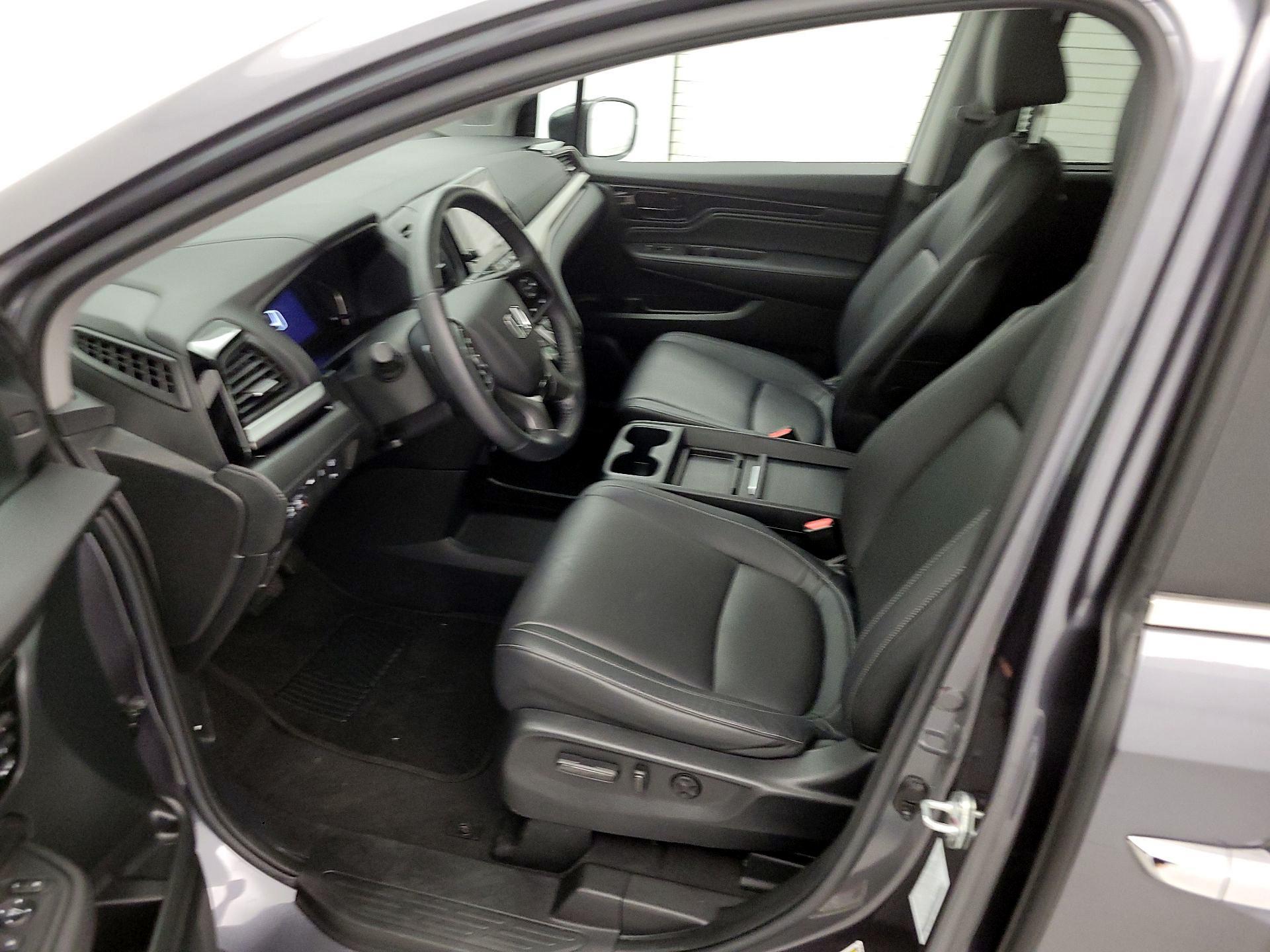 Thumbnail: 2023 Honda Odyssey - 11