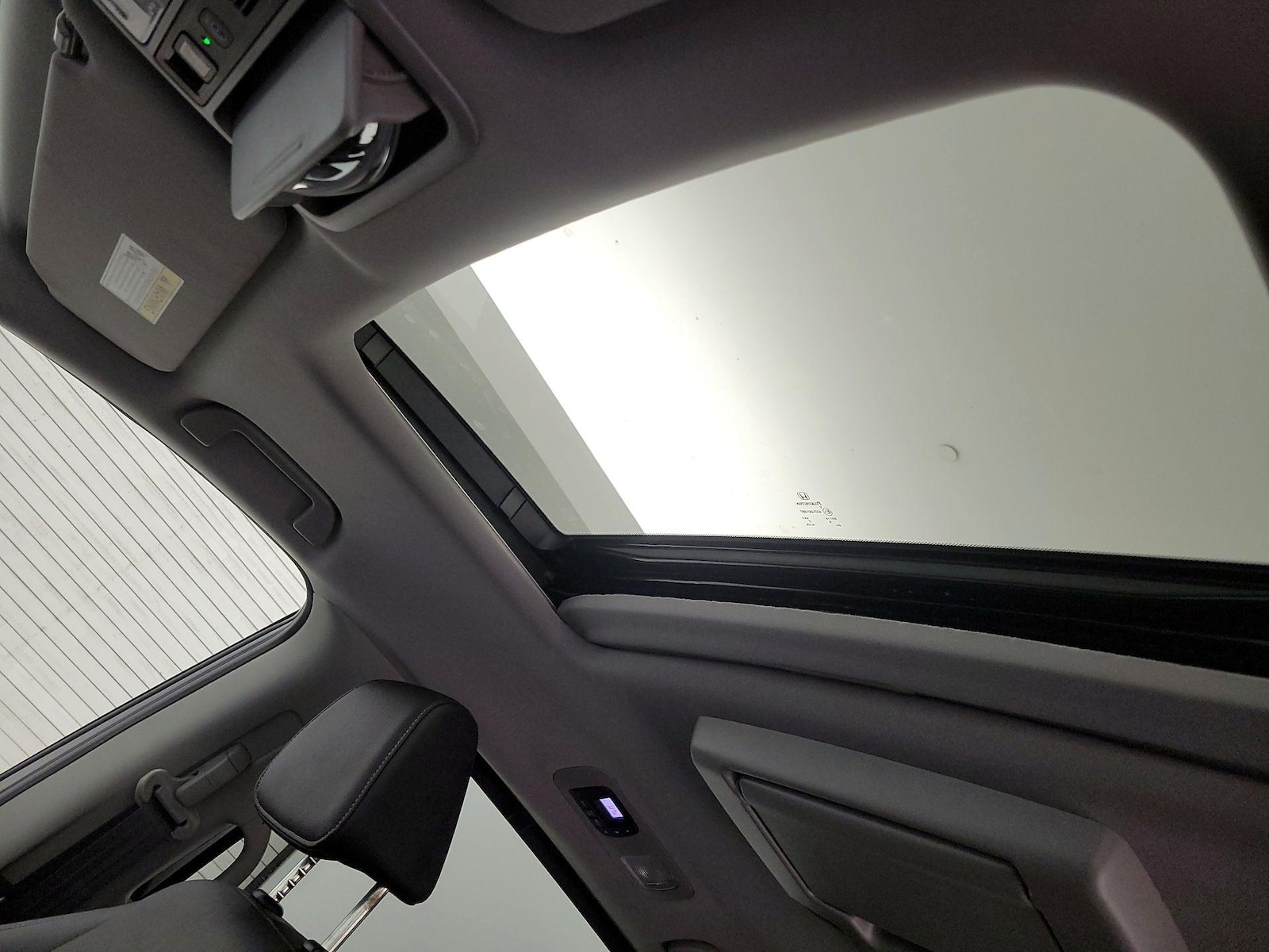 2023 Honda Odyssey Touring - Photo 21