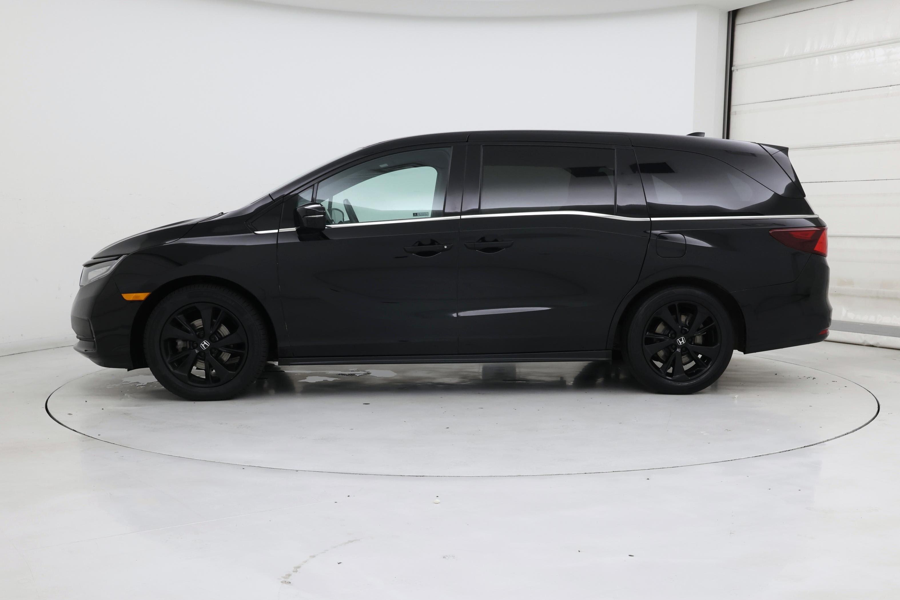 Thumbnail: 2023 Honda Odyssey - 3