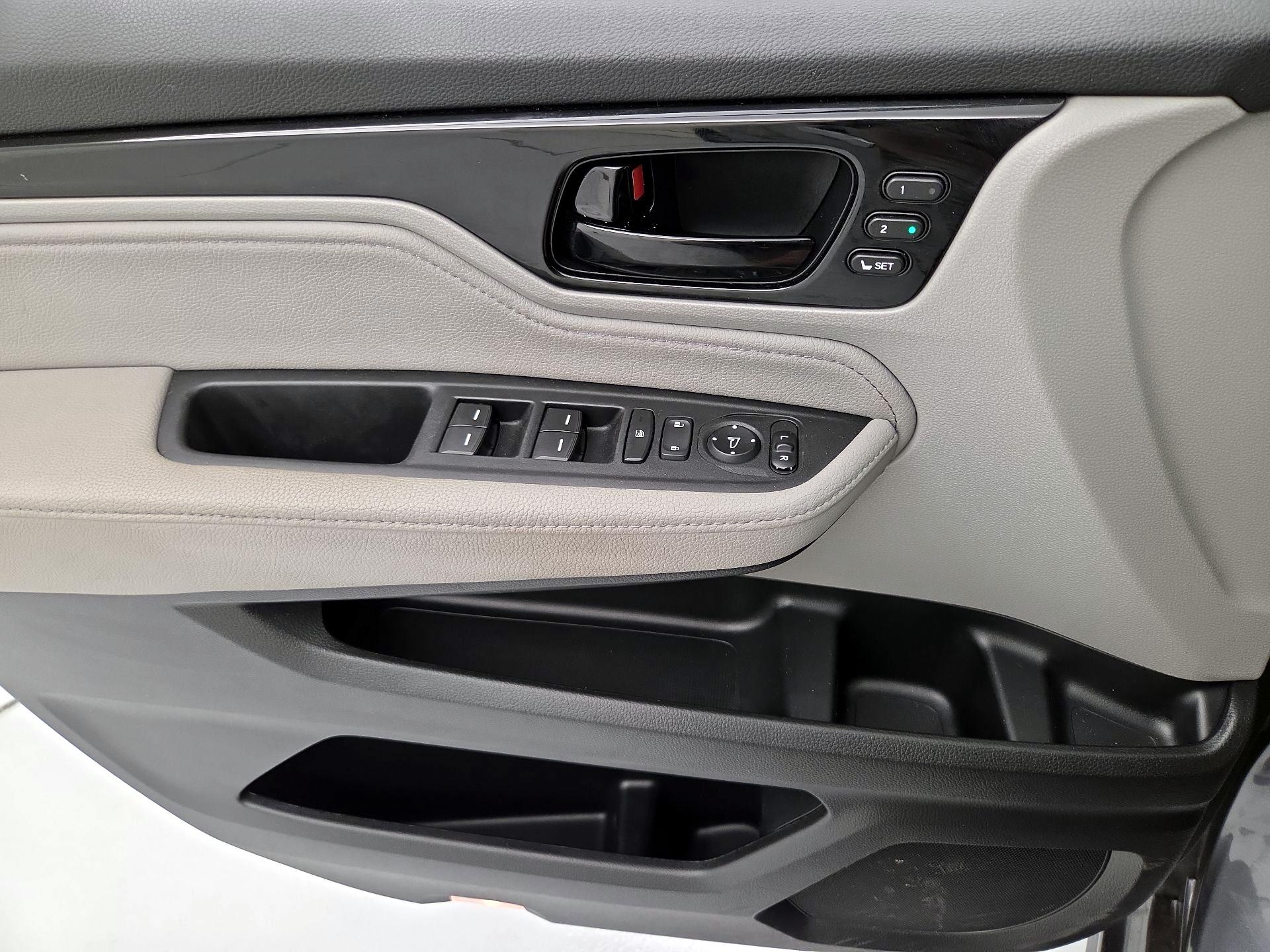 Thumbnail: 2023 Honda Odyssey - 12