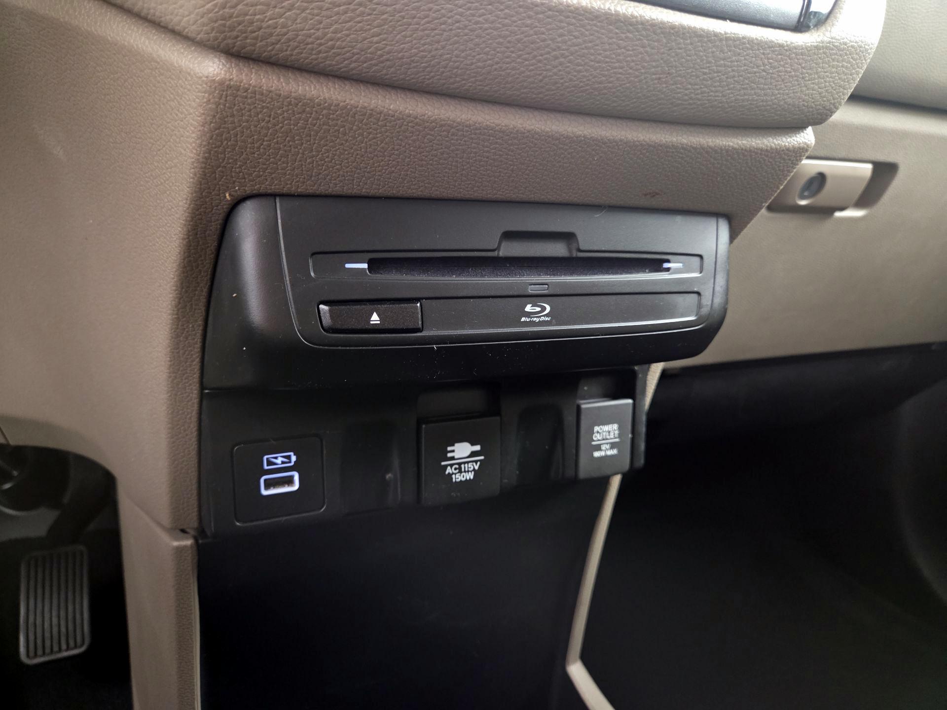 Thumbnail: 2023 Honda Odyssey - 19