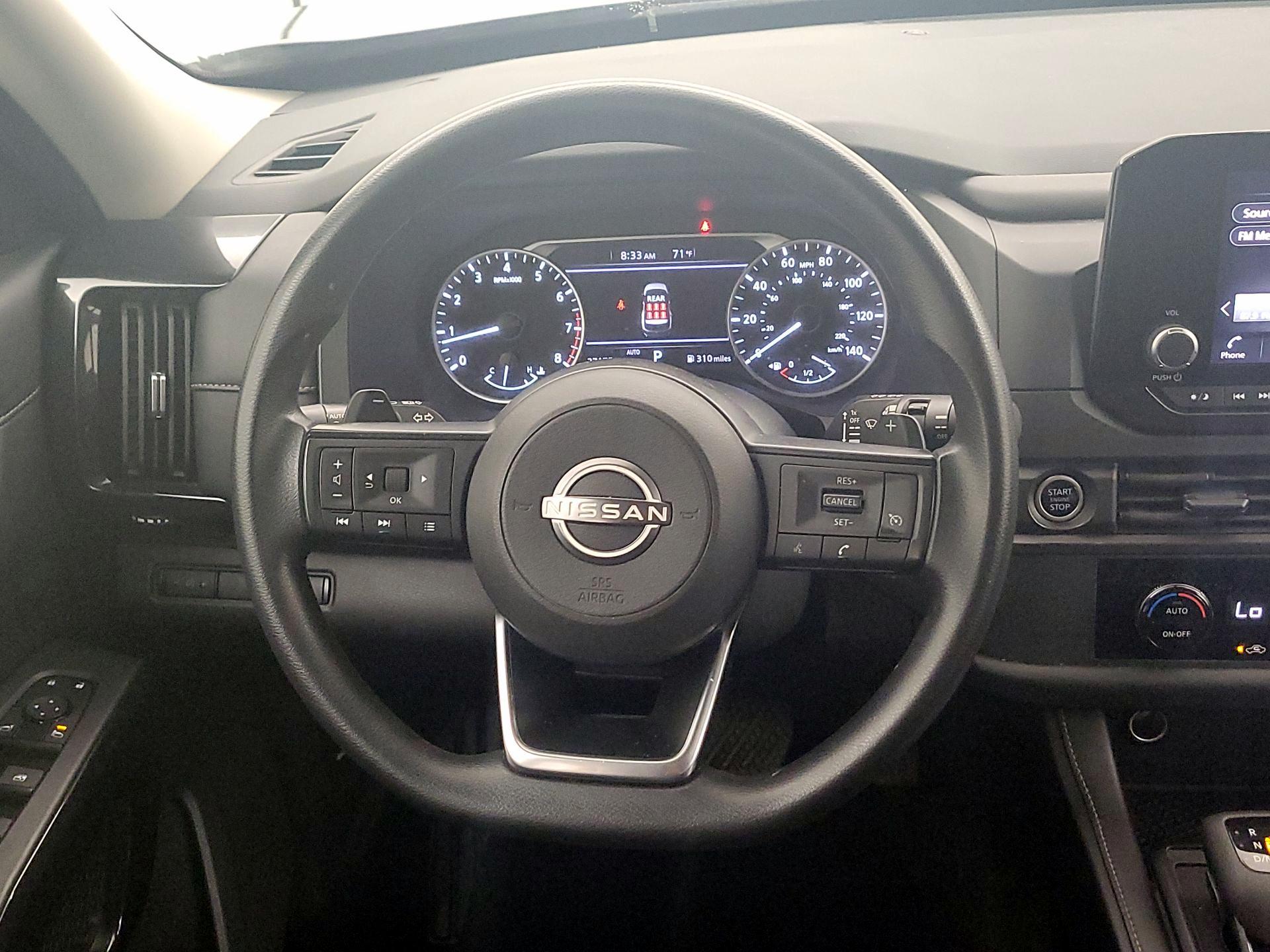 Thumbnail: 2023 Nissan Pathfinder - 10