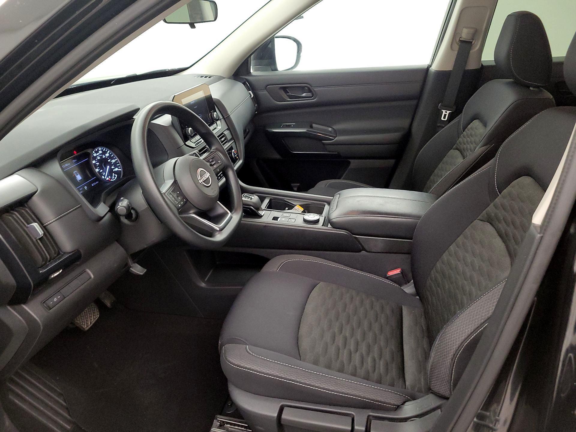 Thumbnail: 2023 Nissan Pathfinder - 11