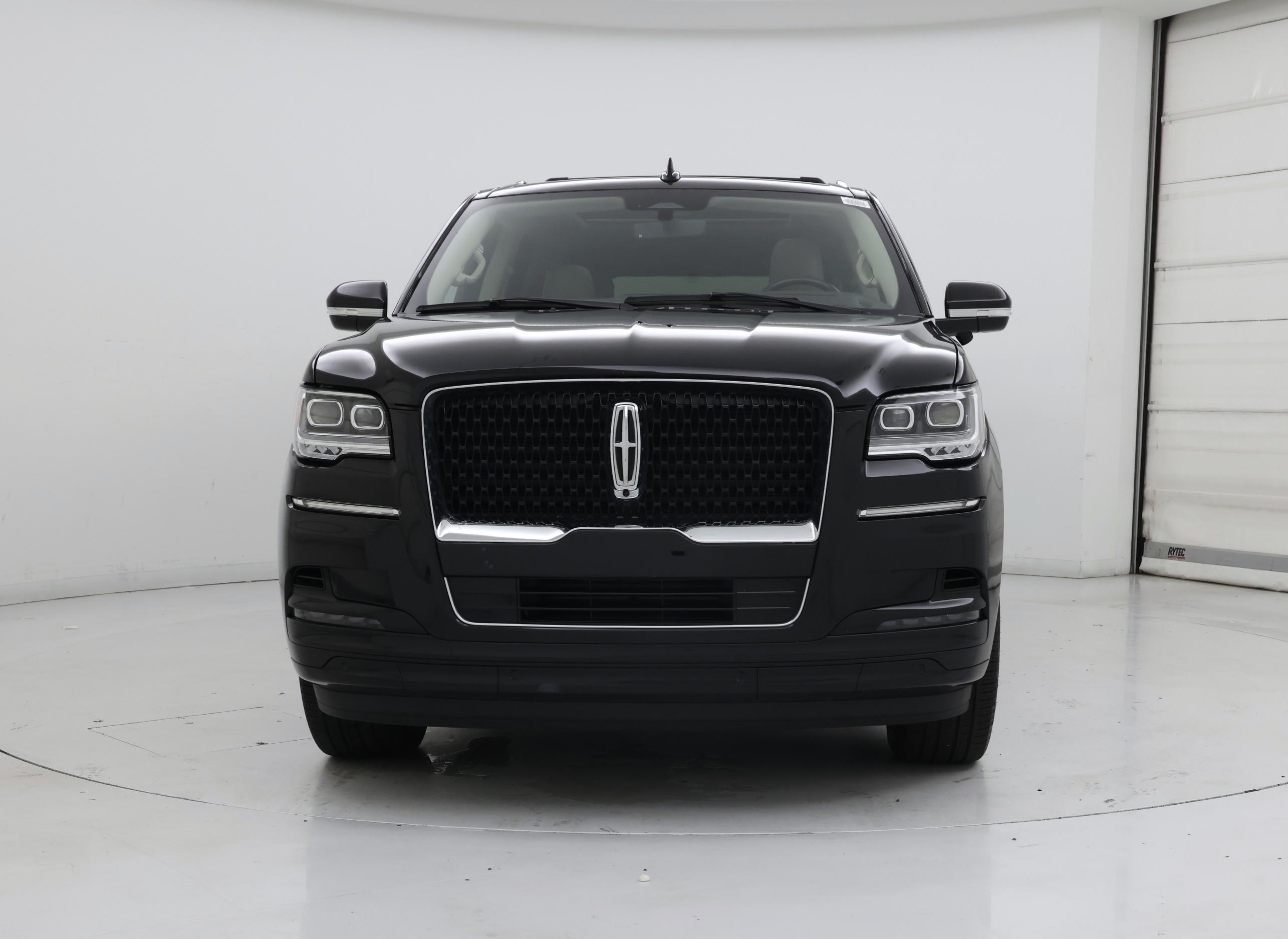 Thumbnail: 2022 Lincoln Navigator L - 5