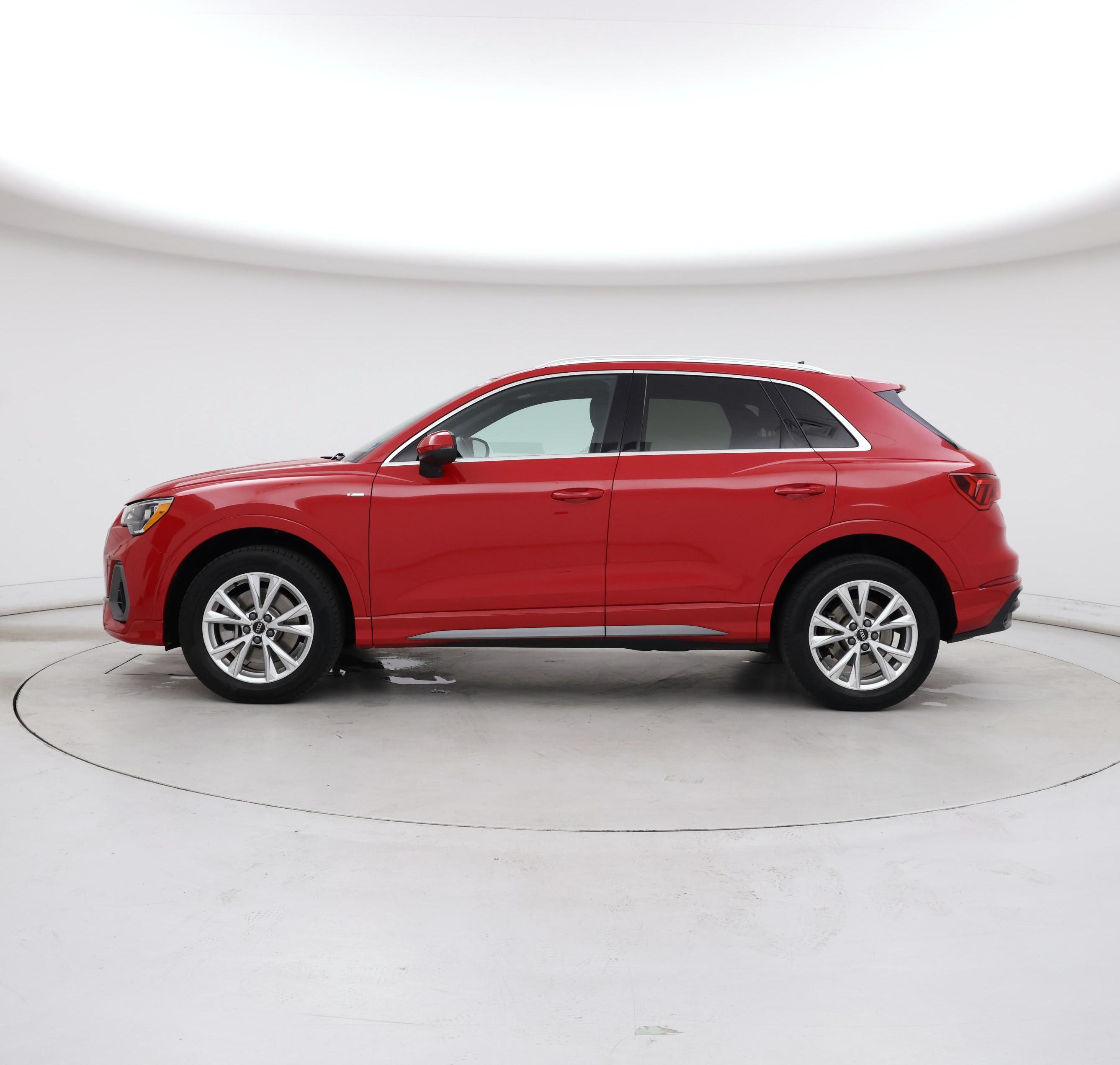 Thumbnail: 2022 Audi Q3 - 3