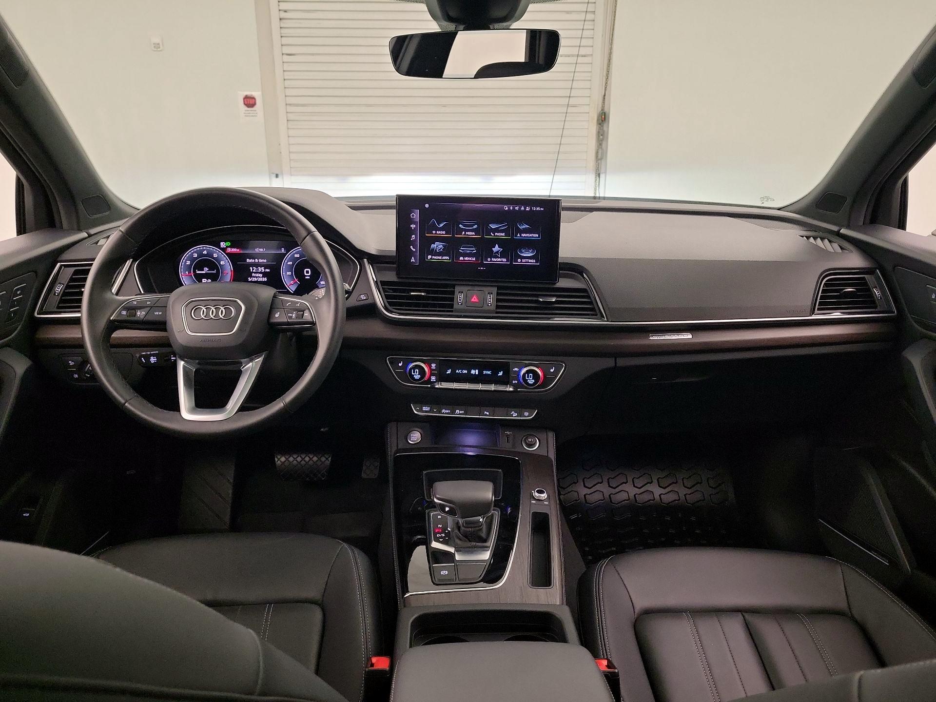Thumbnail: 2023 Audi Q5 - 9