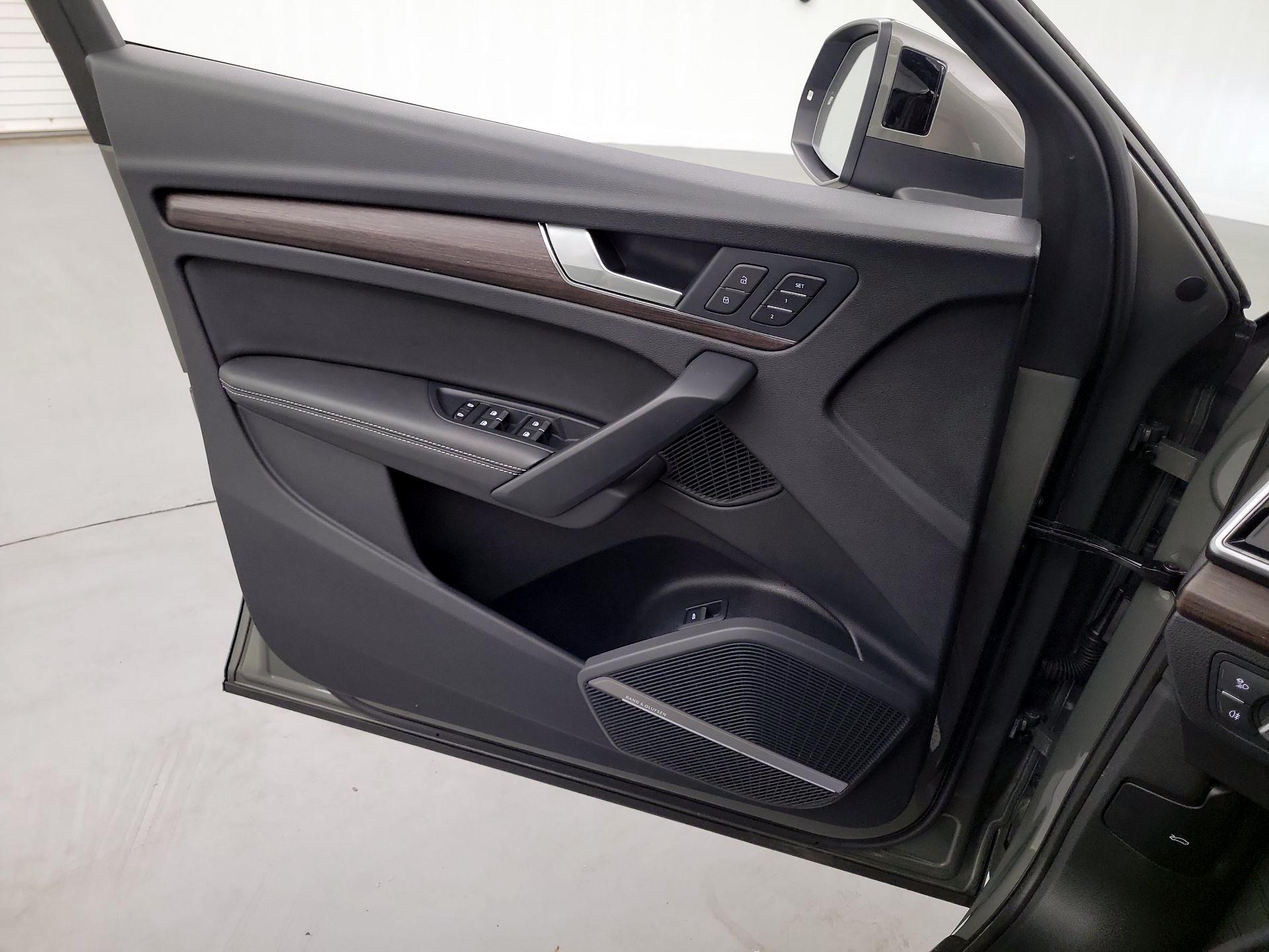 Thumbnail: 2023 Audi Q5 - 12