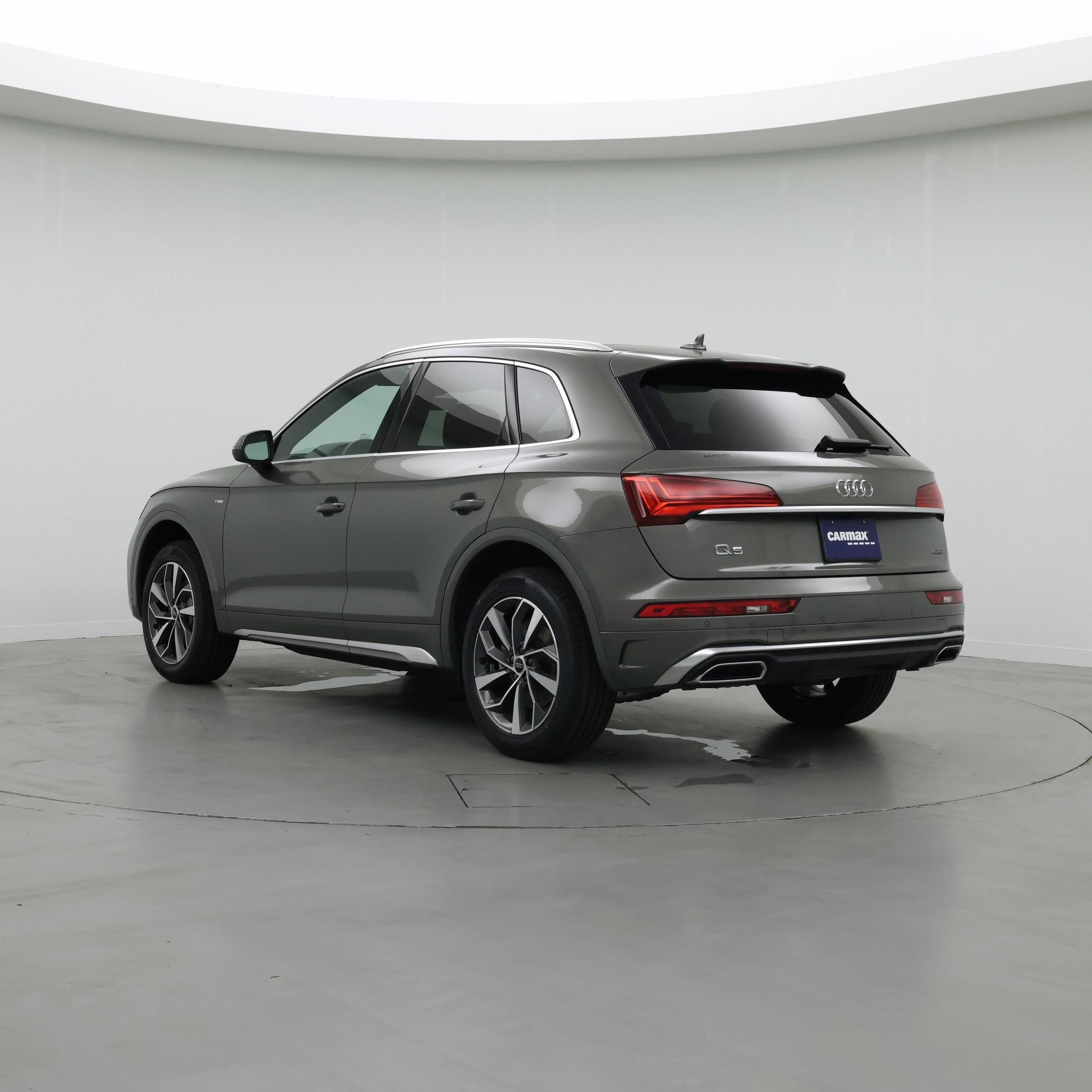 Thumbnail: 2023 Audi Q5 - 2
