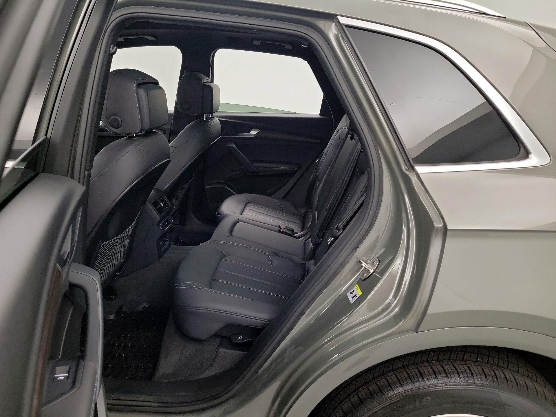 Thumbnail: 2023 Audi Q5 - 20
