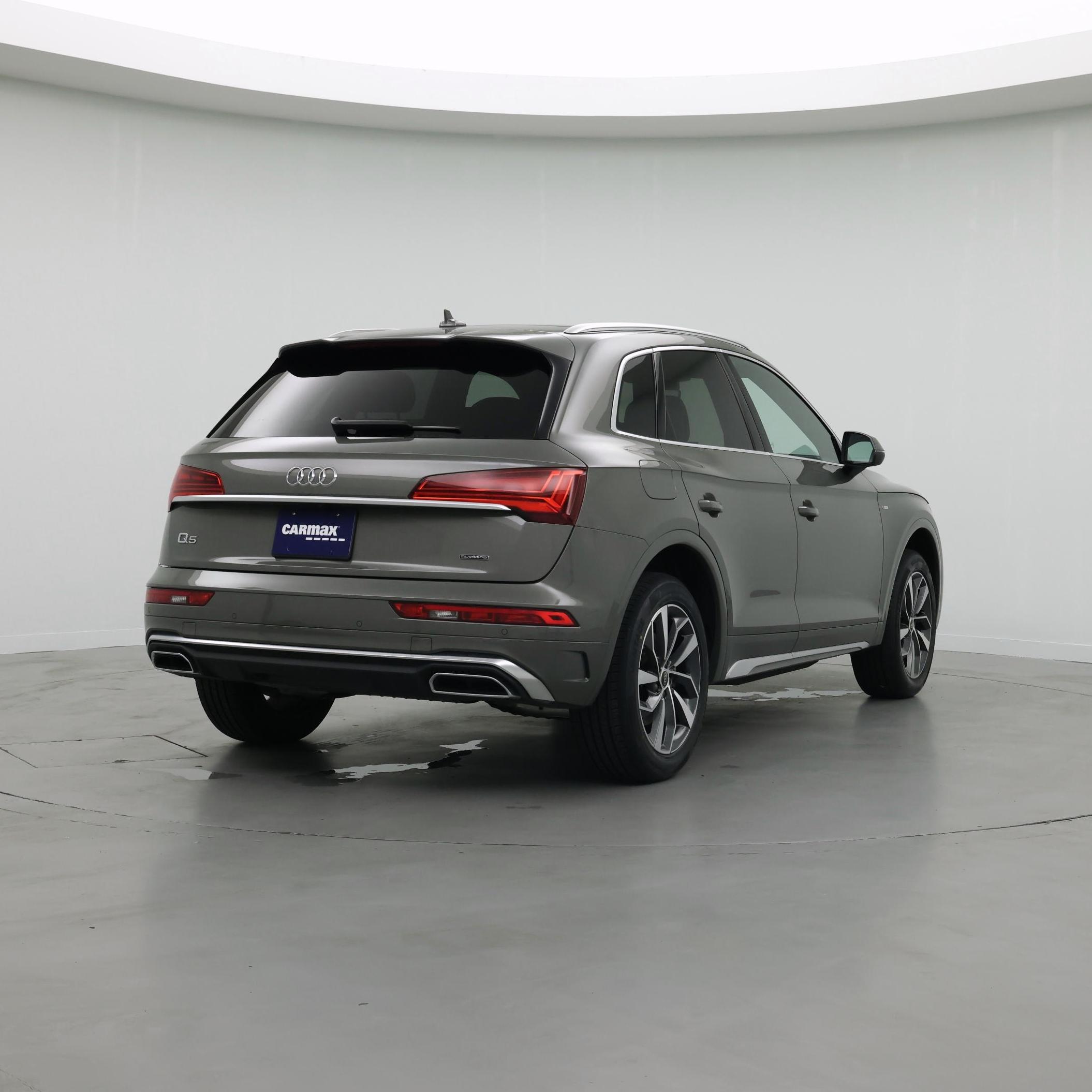 Thumbnail: 2023 Audi Q5 - 8