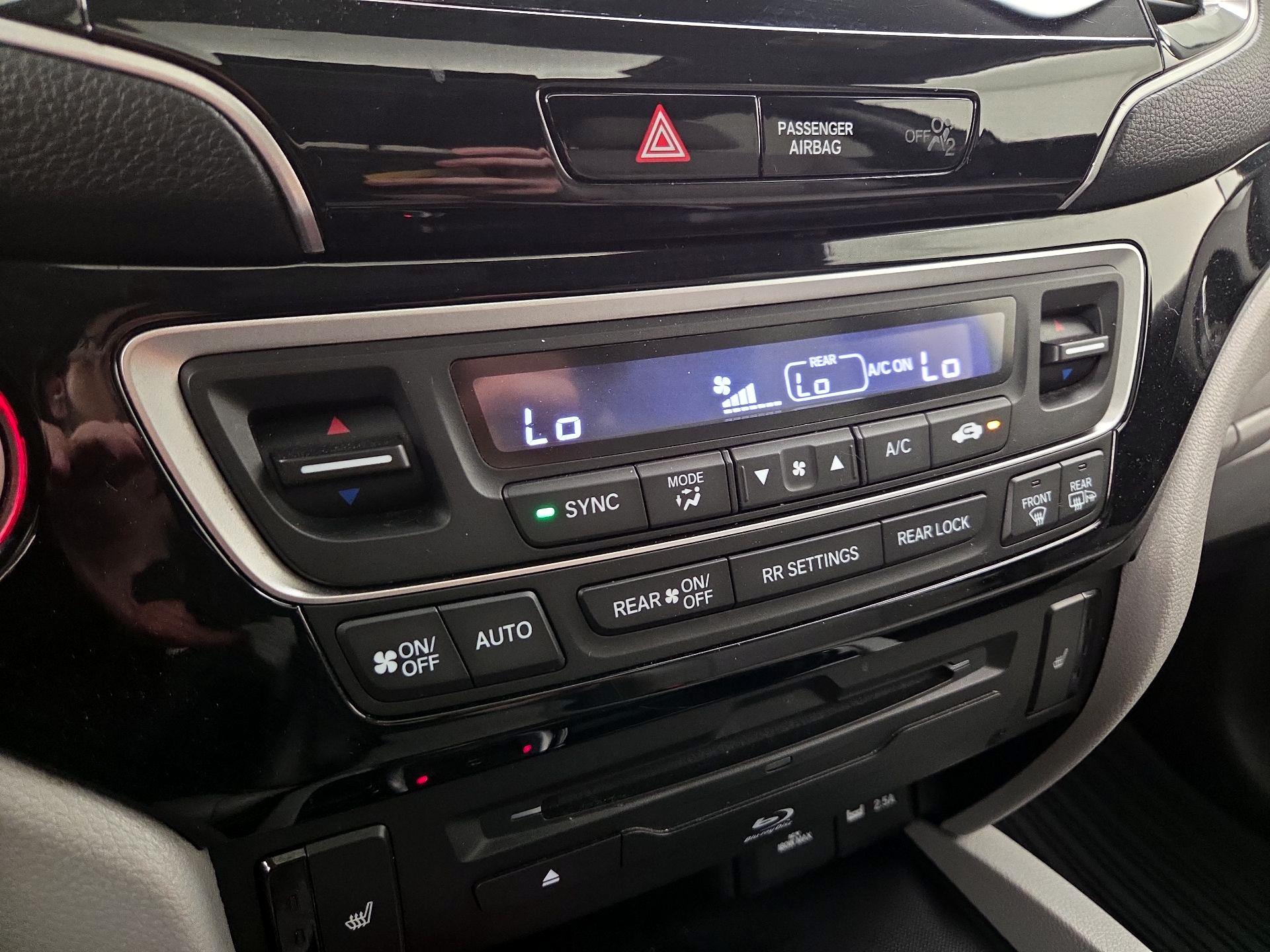 Thumbnail: 2021 Honda Pilot - 17