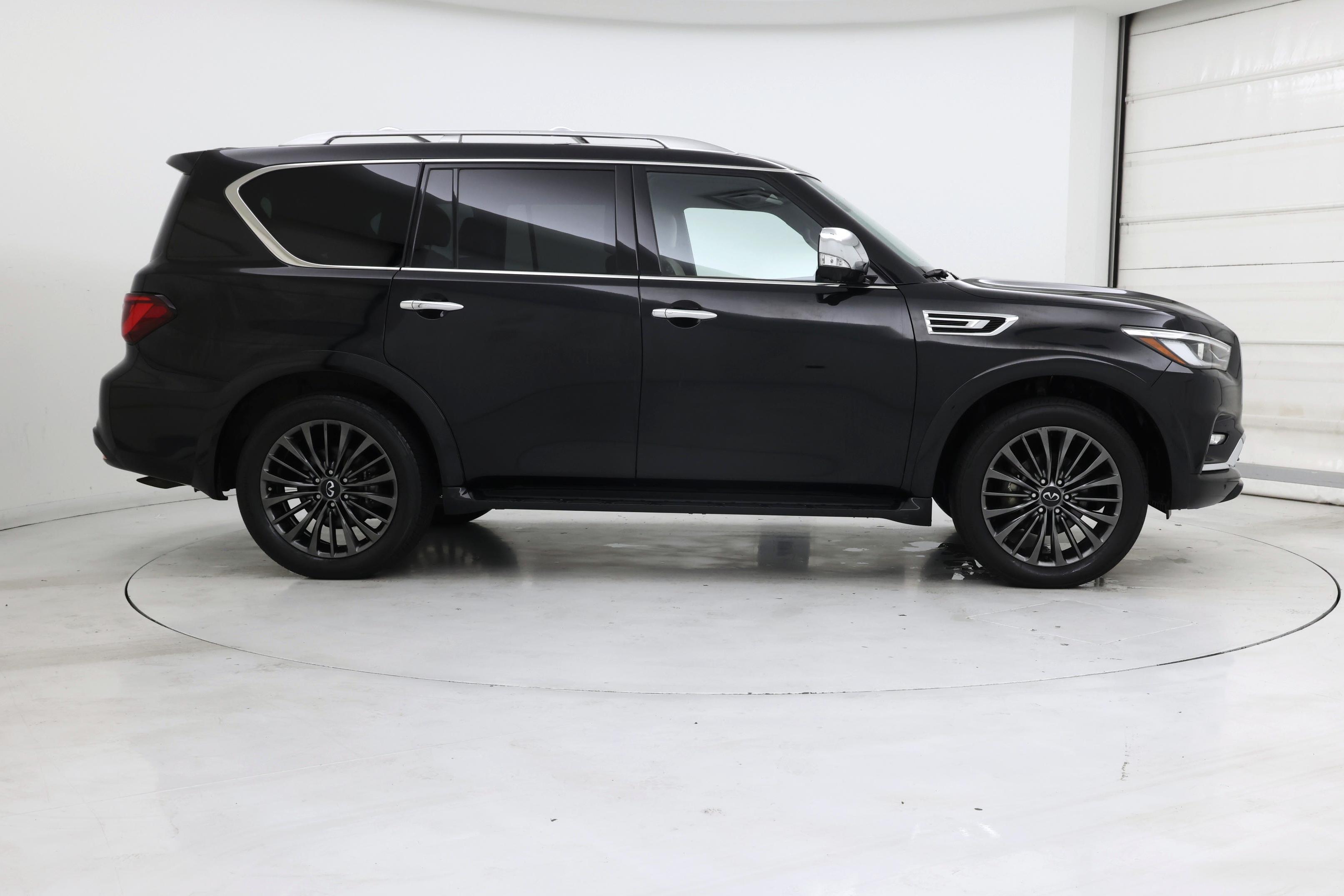 Thumbnail: 2023 INFINITI QX80 - 7