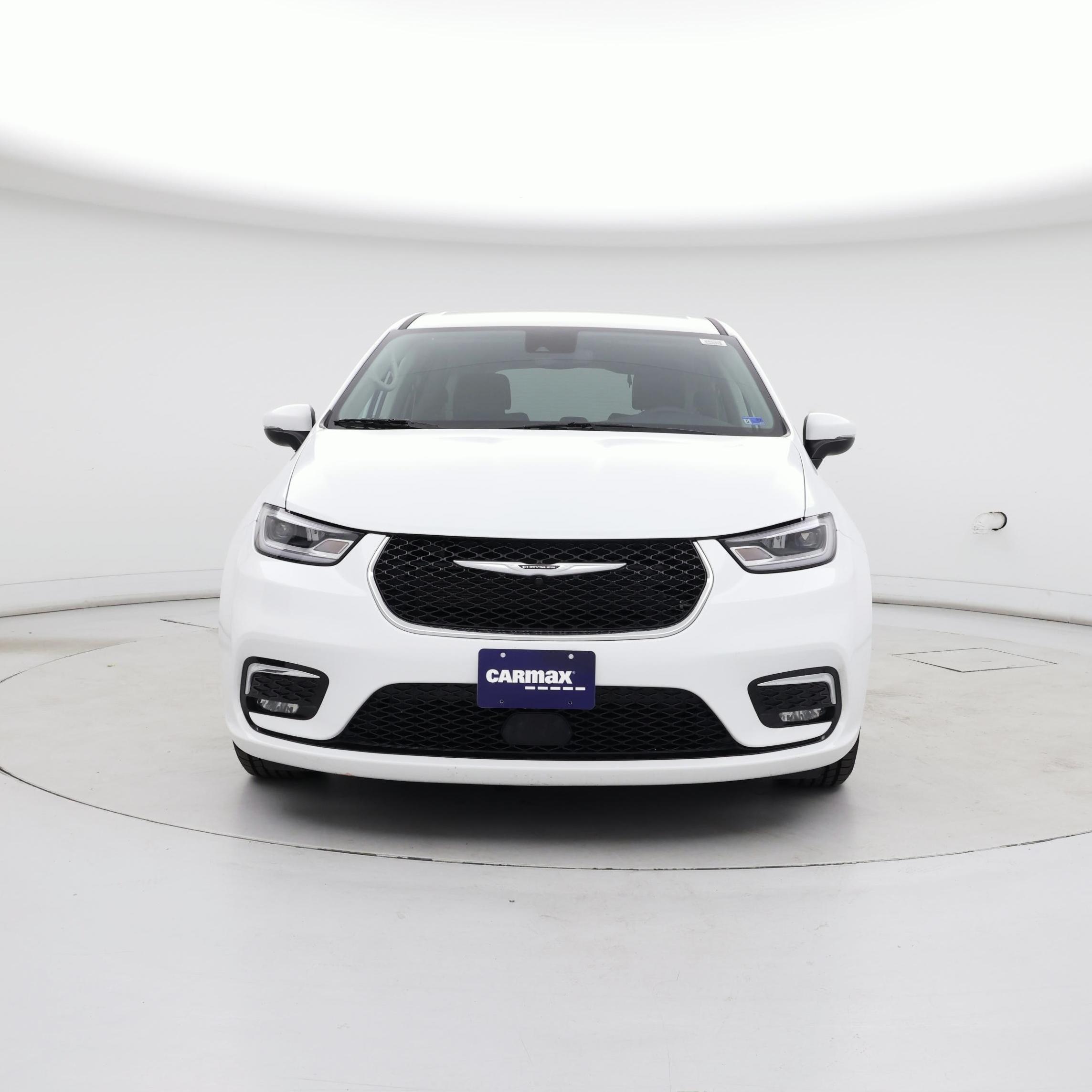 Thumbnail: 2023 Chrysler Pacifica - 5