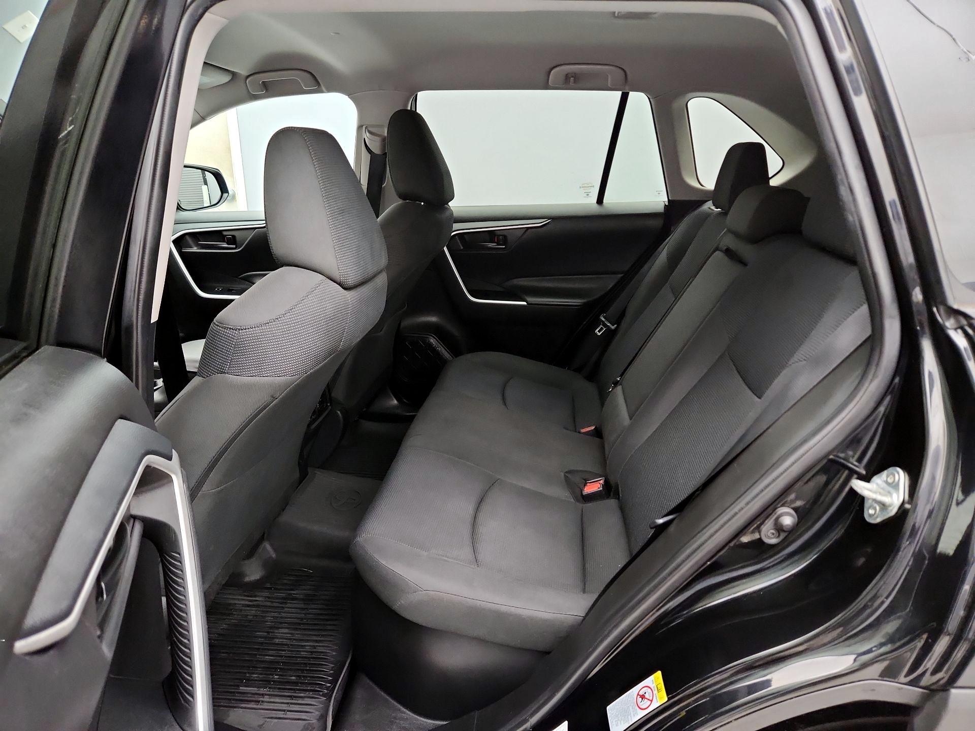 Thumbnail: 2021 Toyota RAV4 - 19