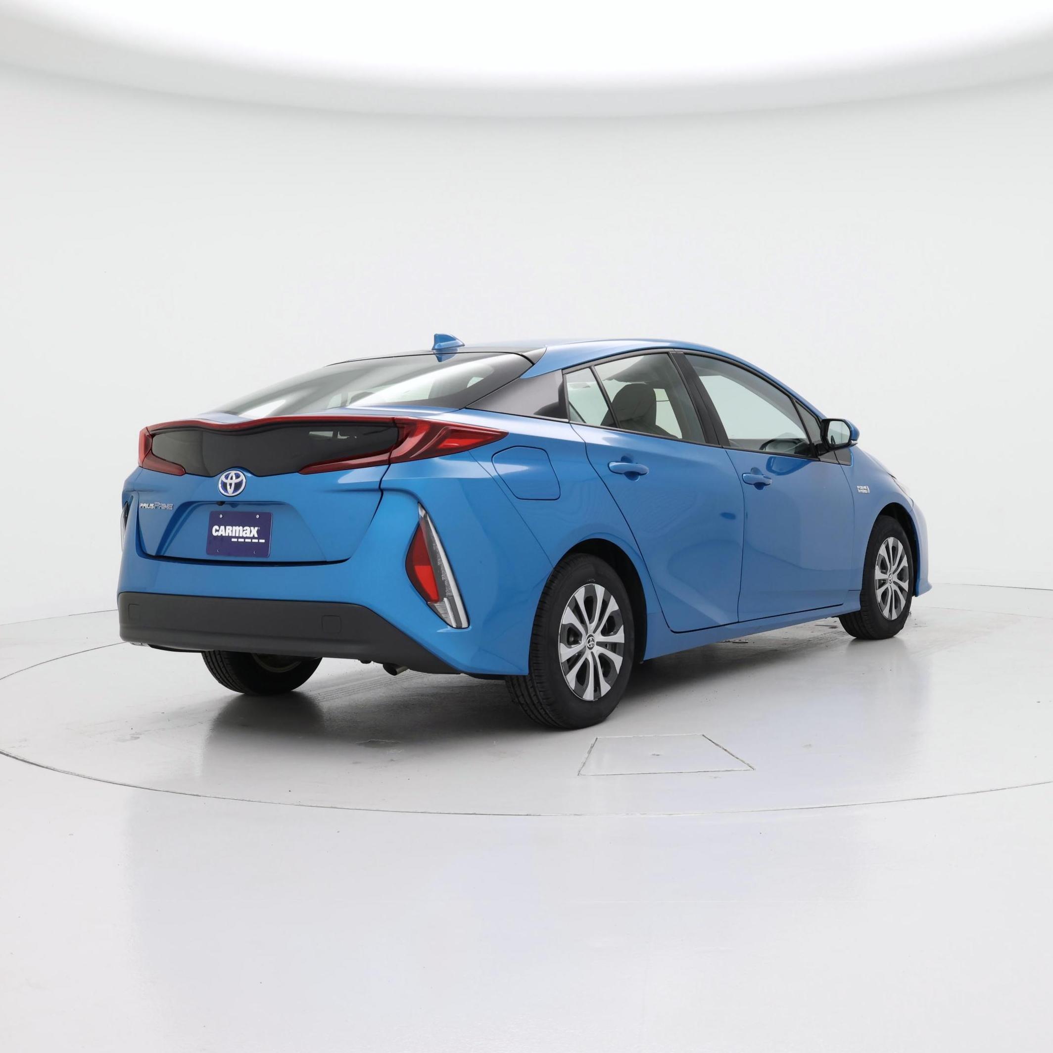 Thumbnail: 2020 Toyota Prius Prime - 8