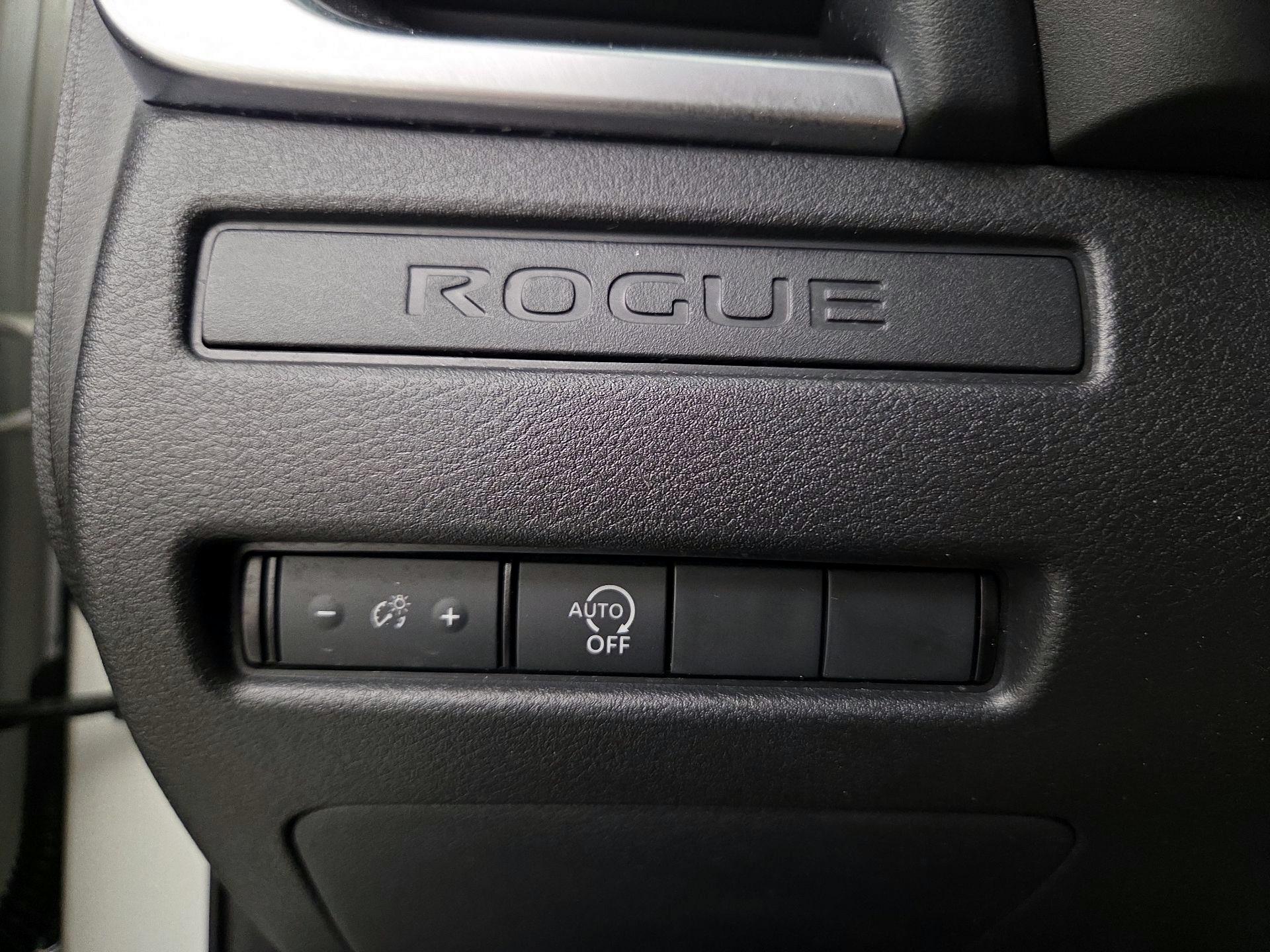 Thumbnail: 2023 Nissan Rogue - 13