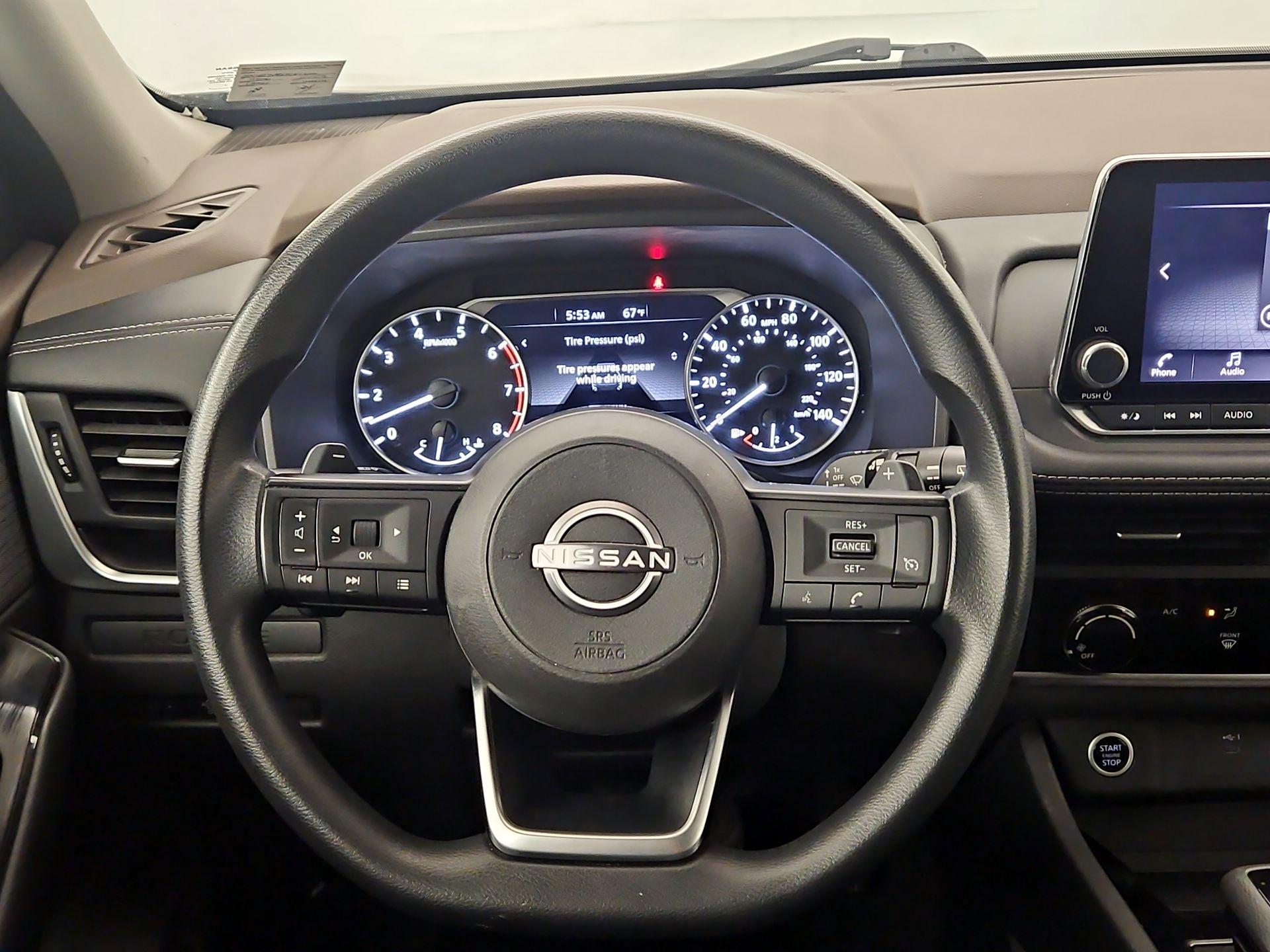 Thumbnail: 2023 Nissan Rogue - 10
