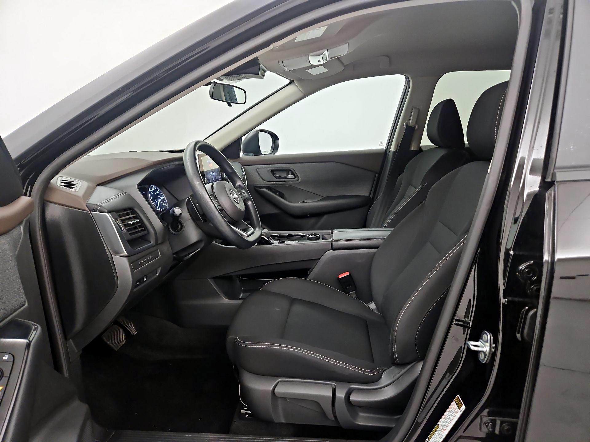 Thumbnail: 2023 Nissan Rogue - 11