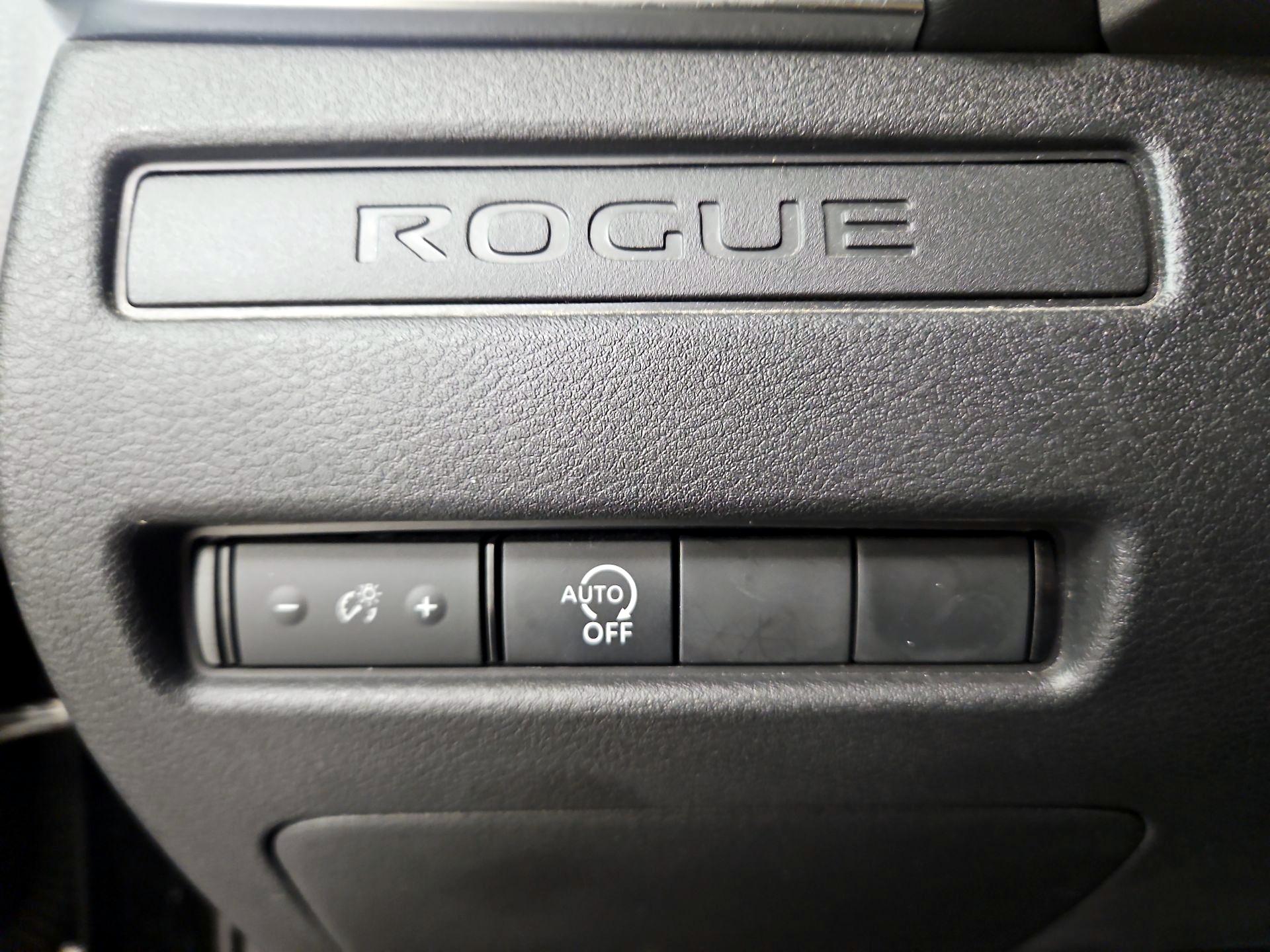 Thumbnail: 2023 Nissan Rogue - 13