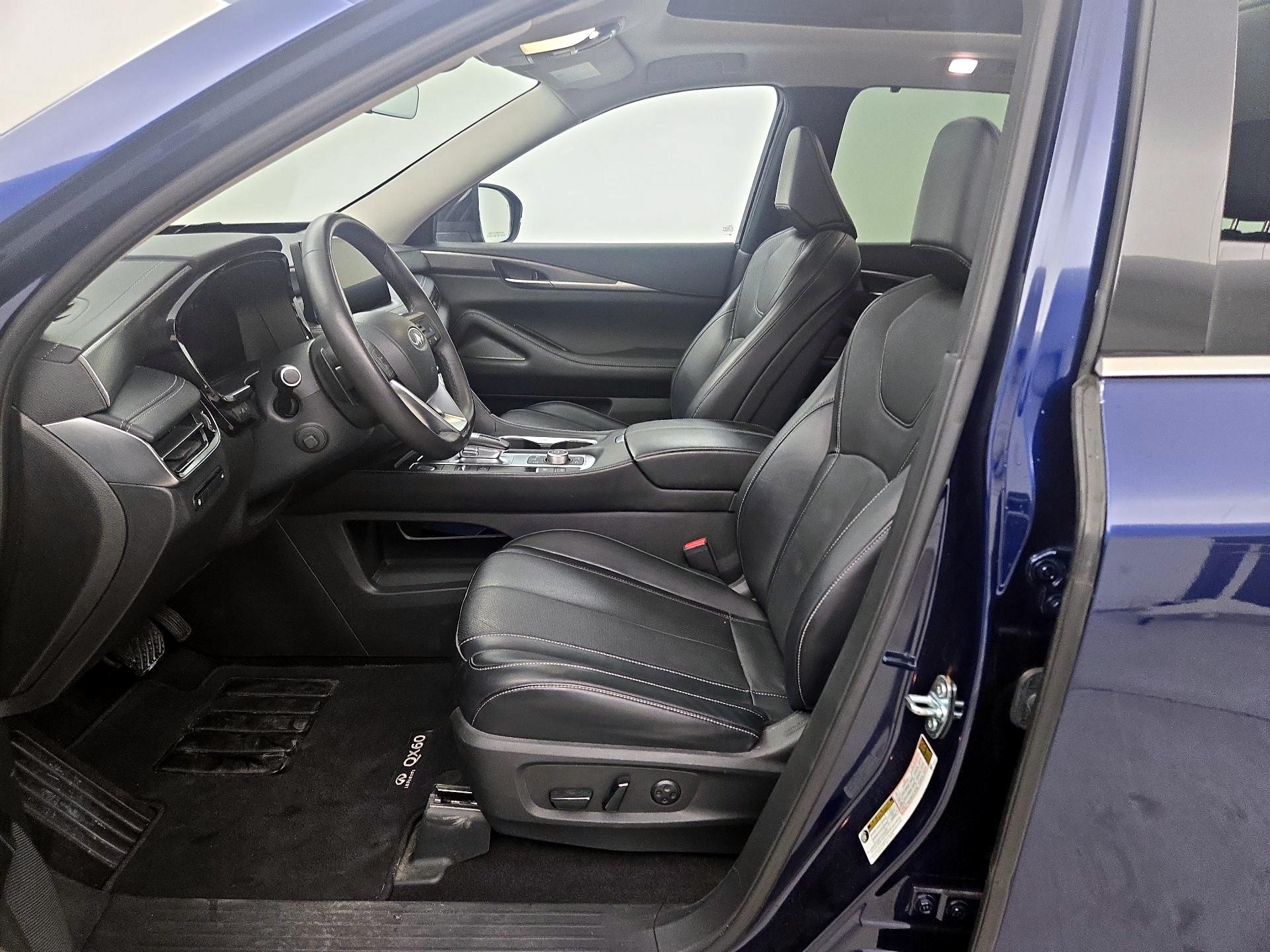Thumbnail: 2023 INFINITI QX60 - 11