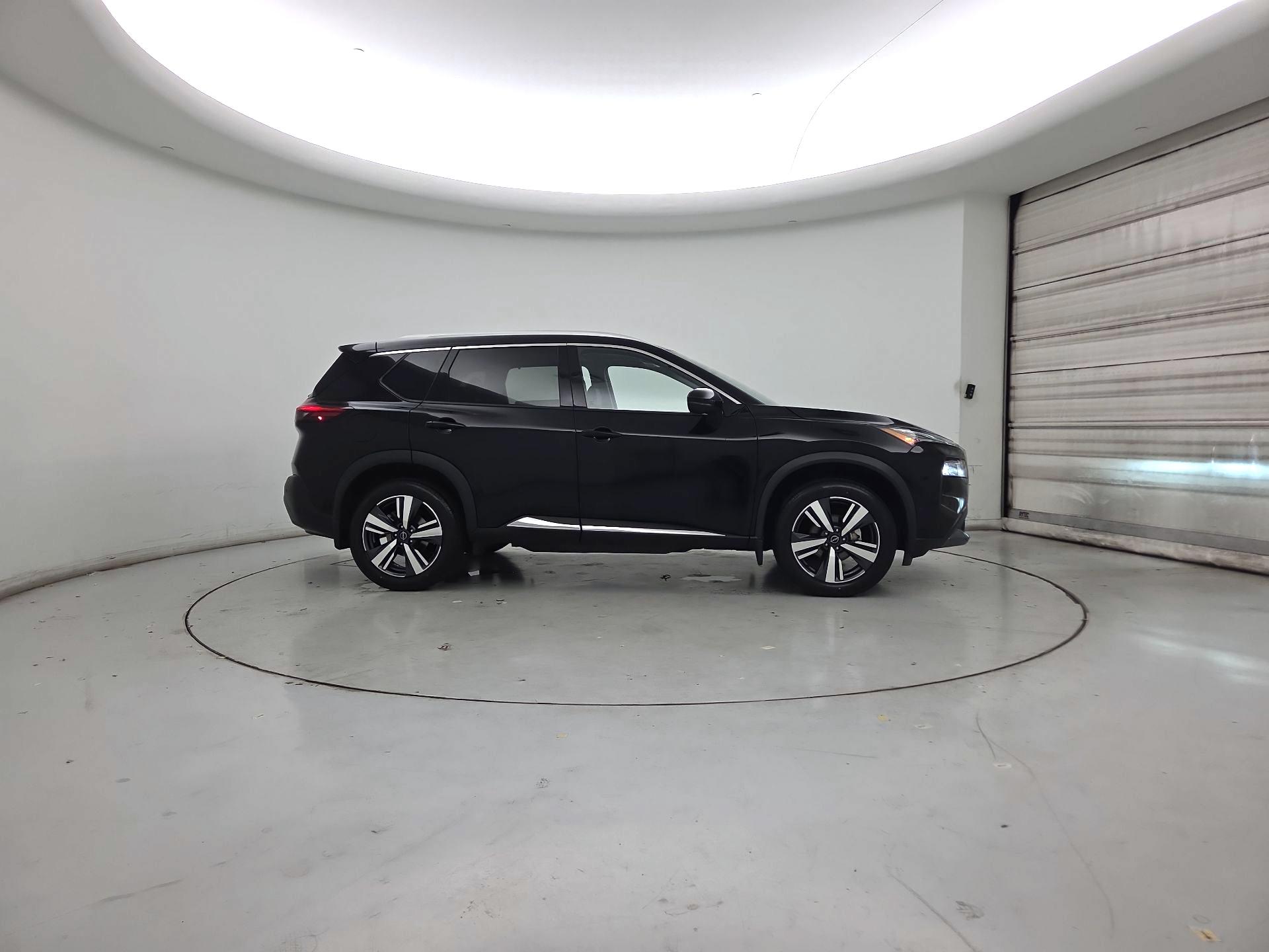 Thumbnail: 2023 Nissan Rogue - 4
