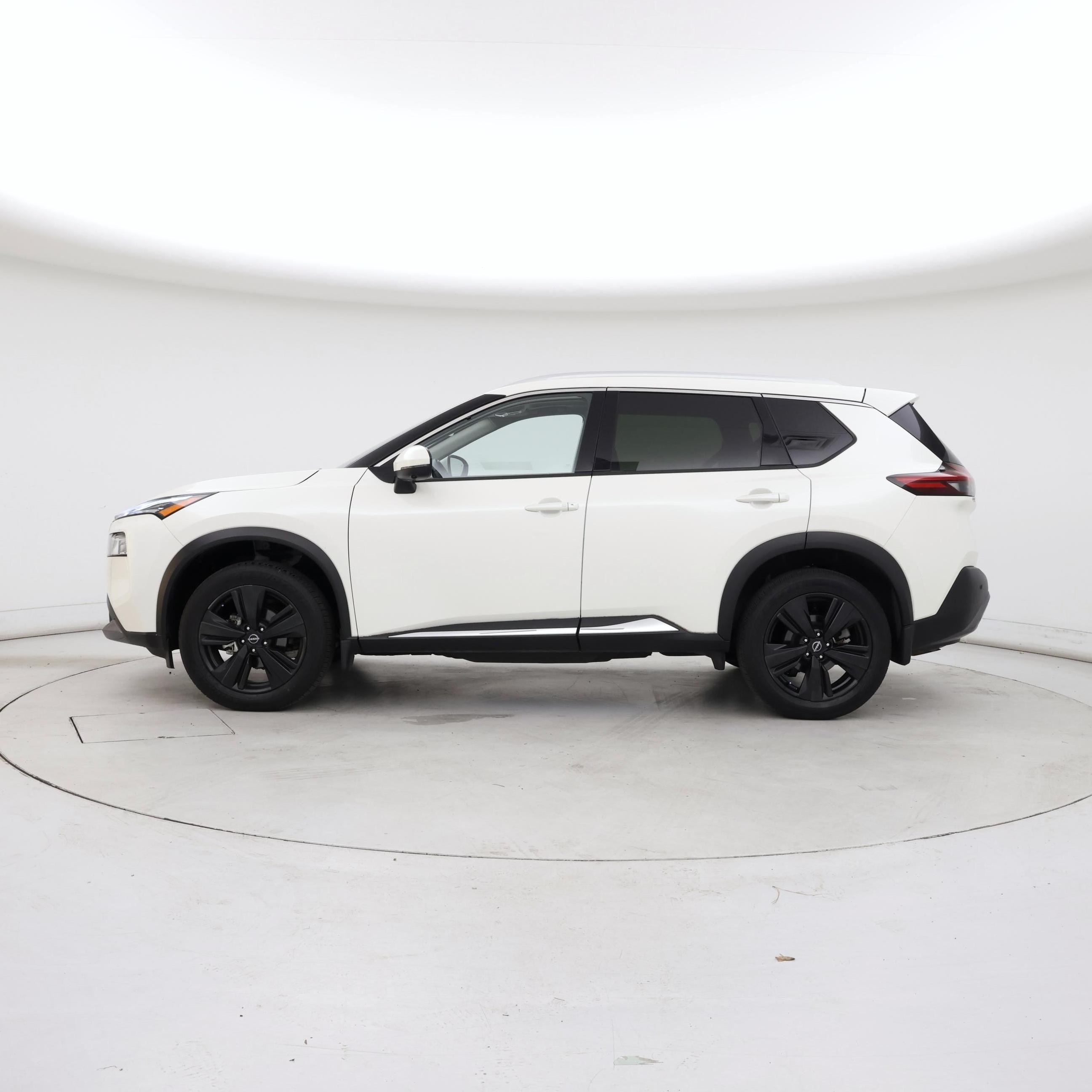 Thumbnail: 2023 Nissan Rogue - 3