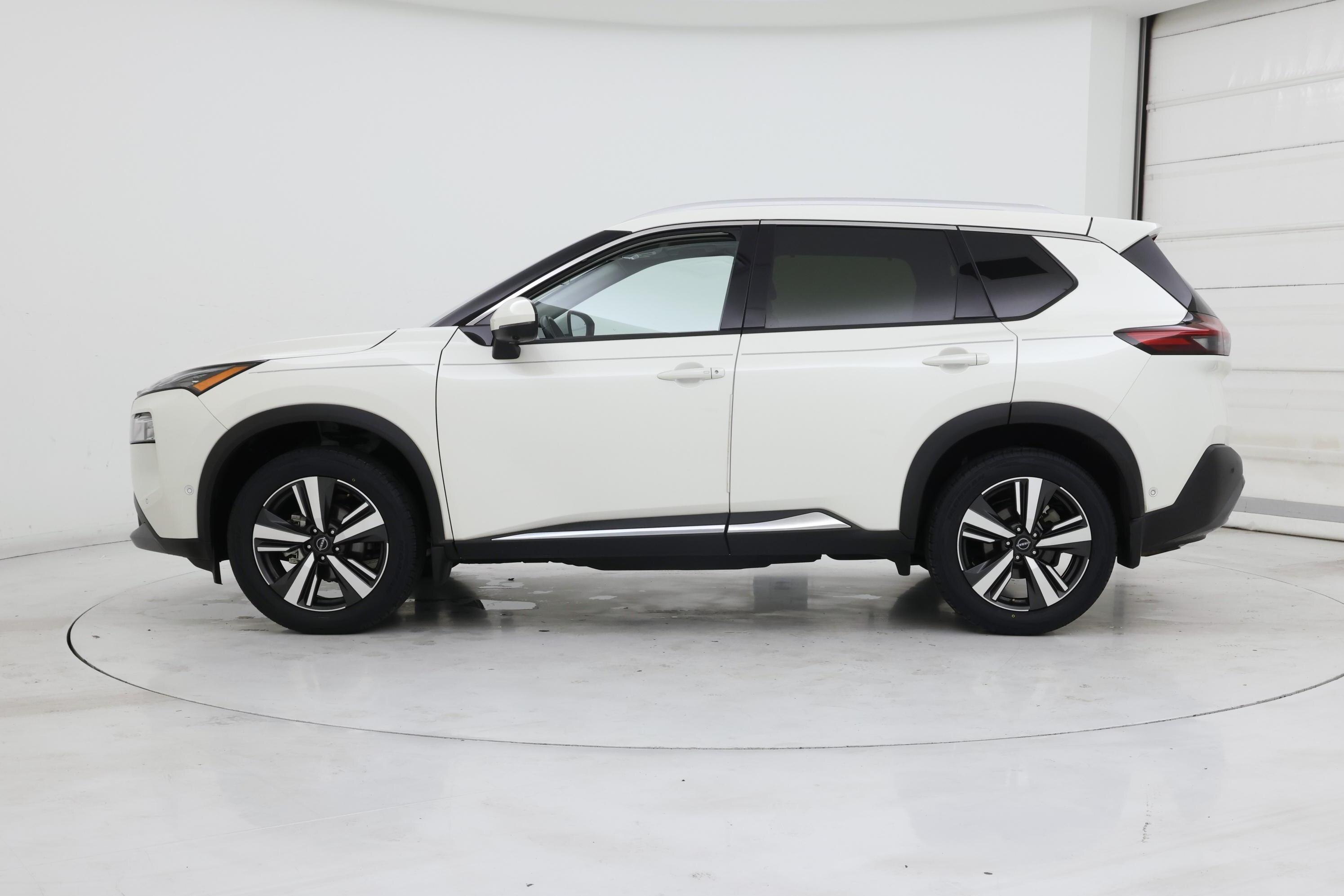 Thumbnail: 2023 Nissan Rogue - 3